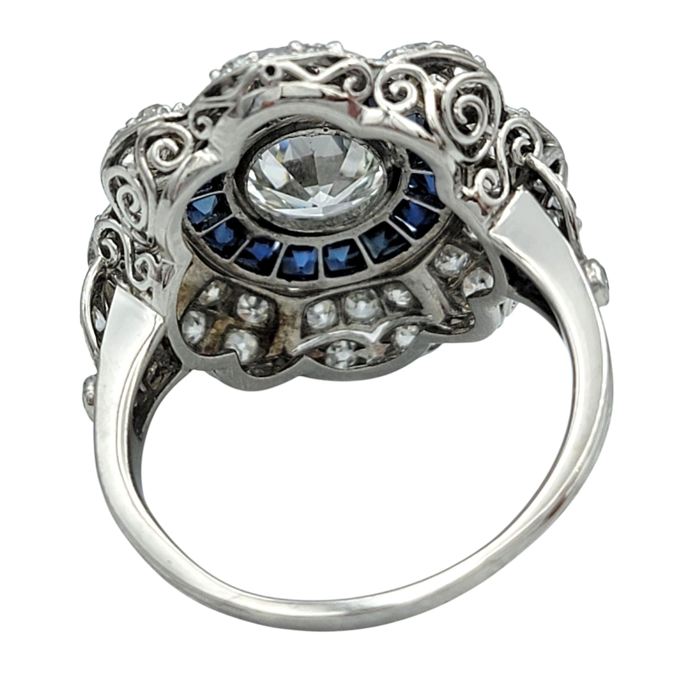 Vintage Art Deco Old European Cut Diamond and Sapphire Flower Ring in Platin Damen im Angebot