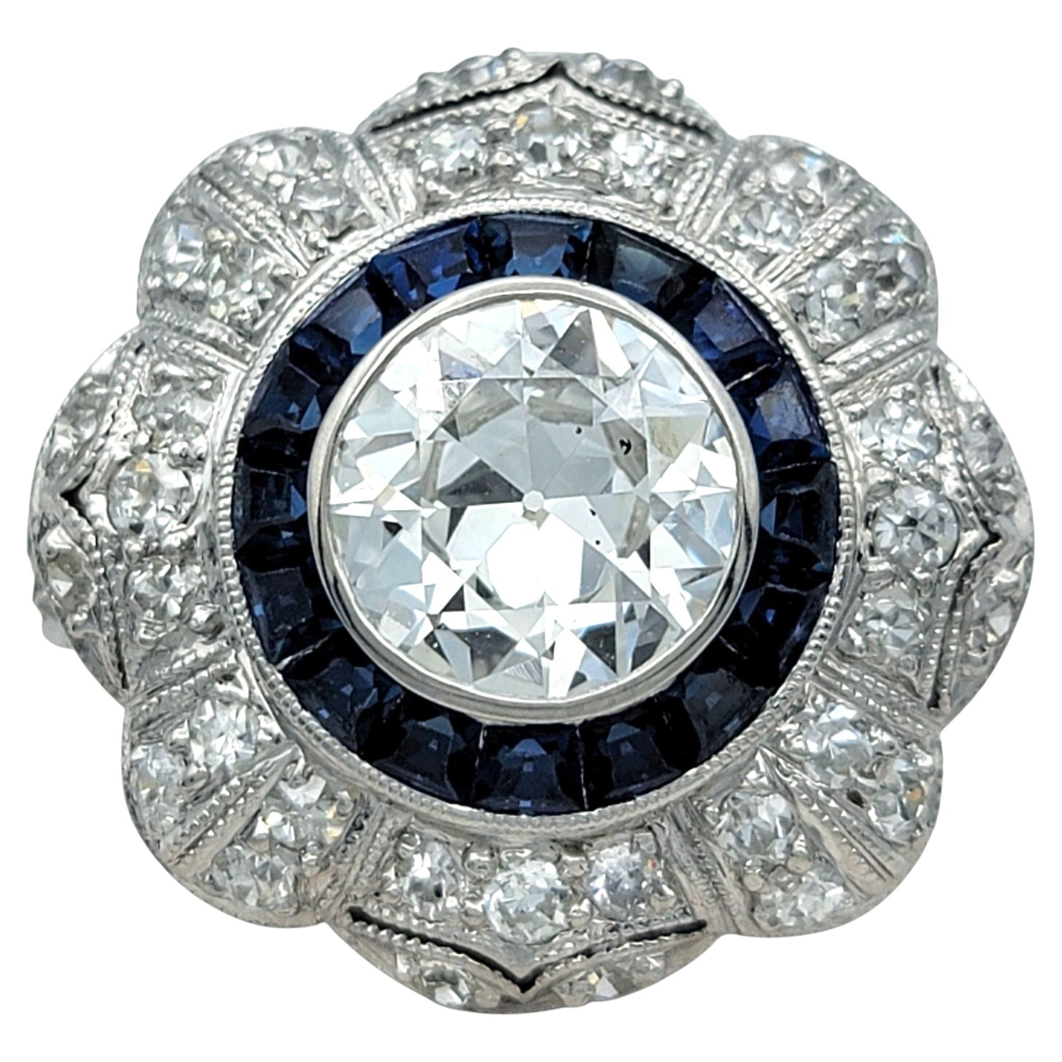 Vintage Art Deco Old European Cut Diamond and Sapphire Flower Ring in Platin im Angebot