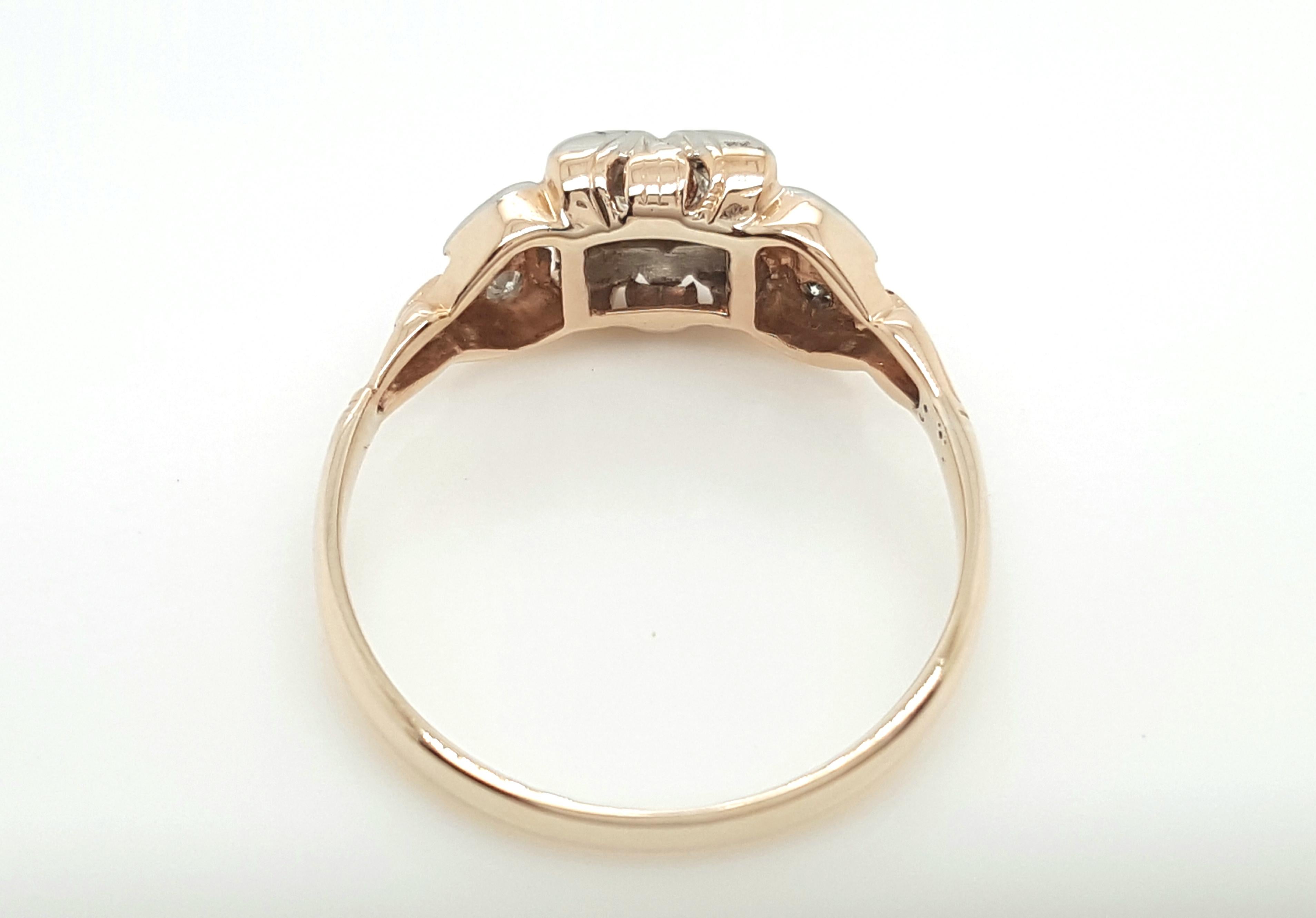 Vintage Art Deco Old European Cut Diamond Two-Tone Gold Engagement Ring In Good Condition For Sale In Addison, TX