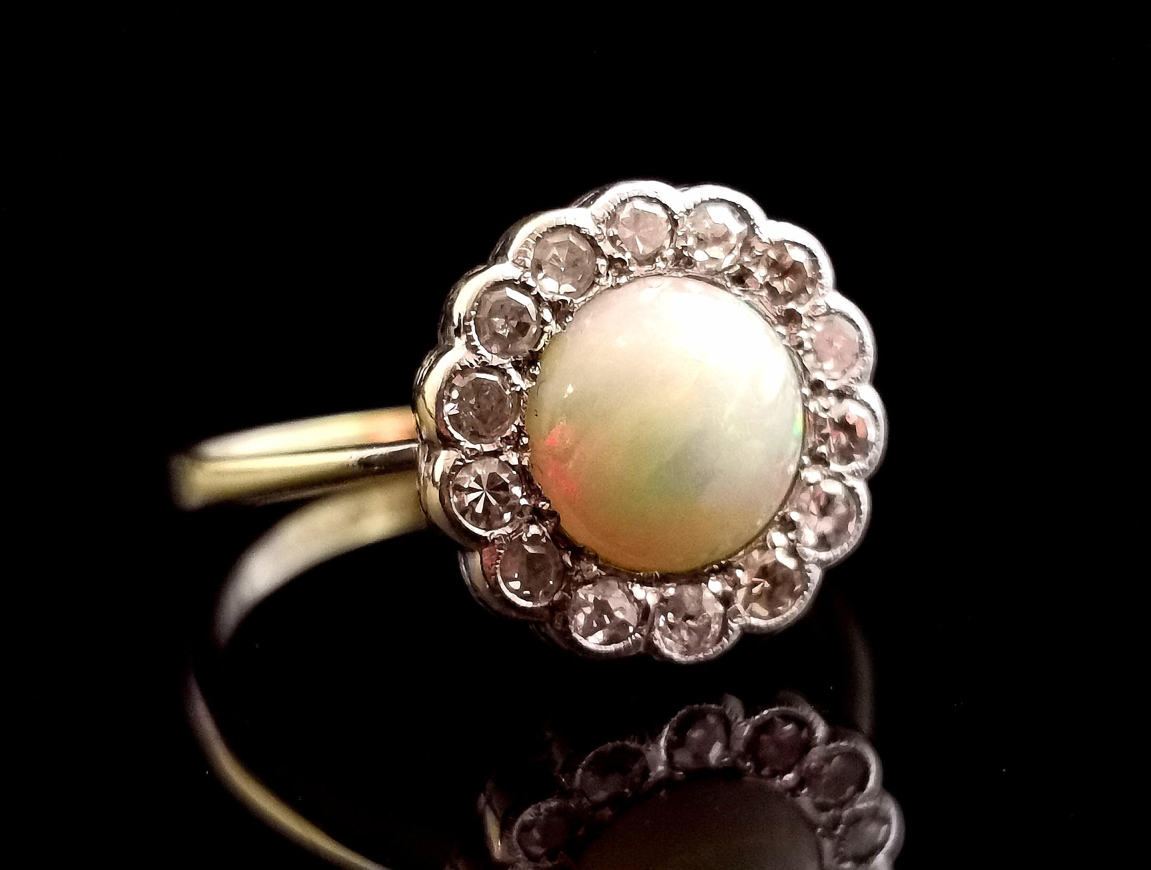 Vintage Art Deco Opal and Diamond cluster ring, 18k gold and Platinum  2