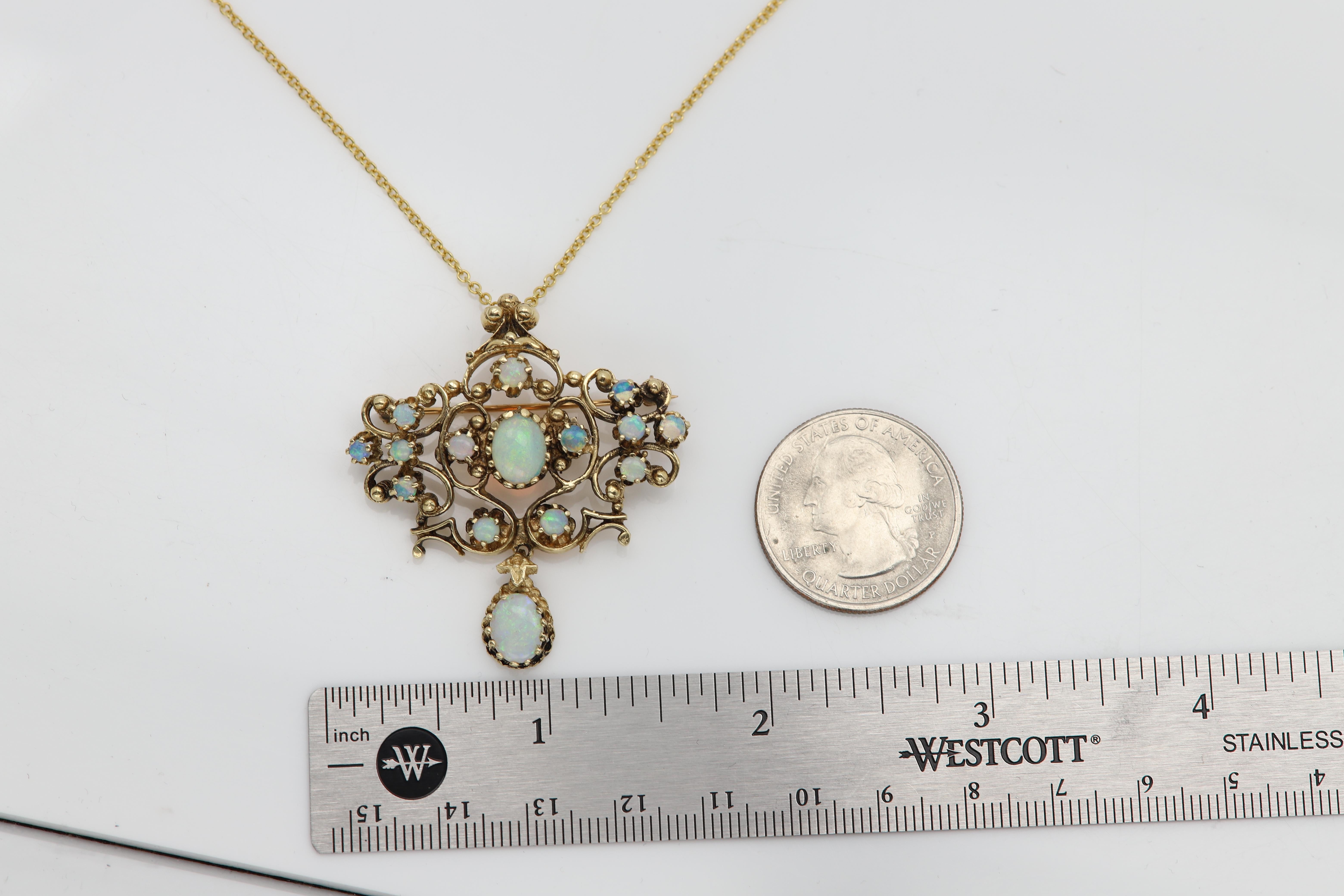 Vintage Art Deco Opal Necklace 14 Karat Gold Brooch pin necklace 1940.'s For Sale 4