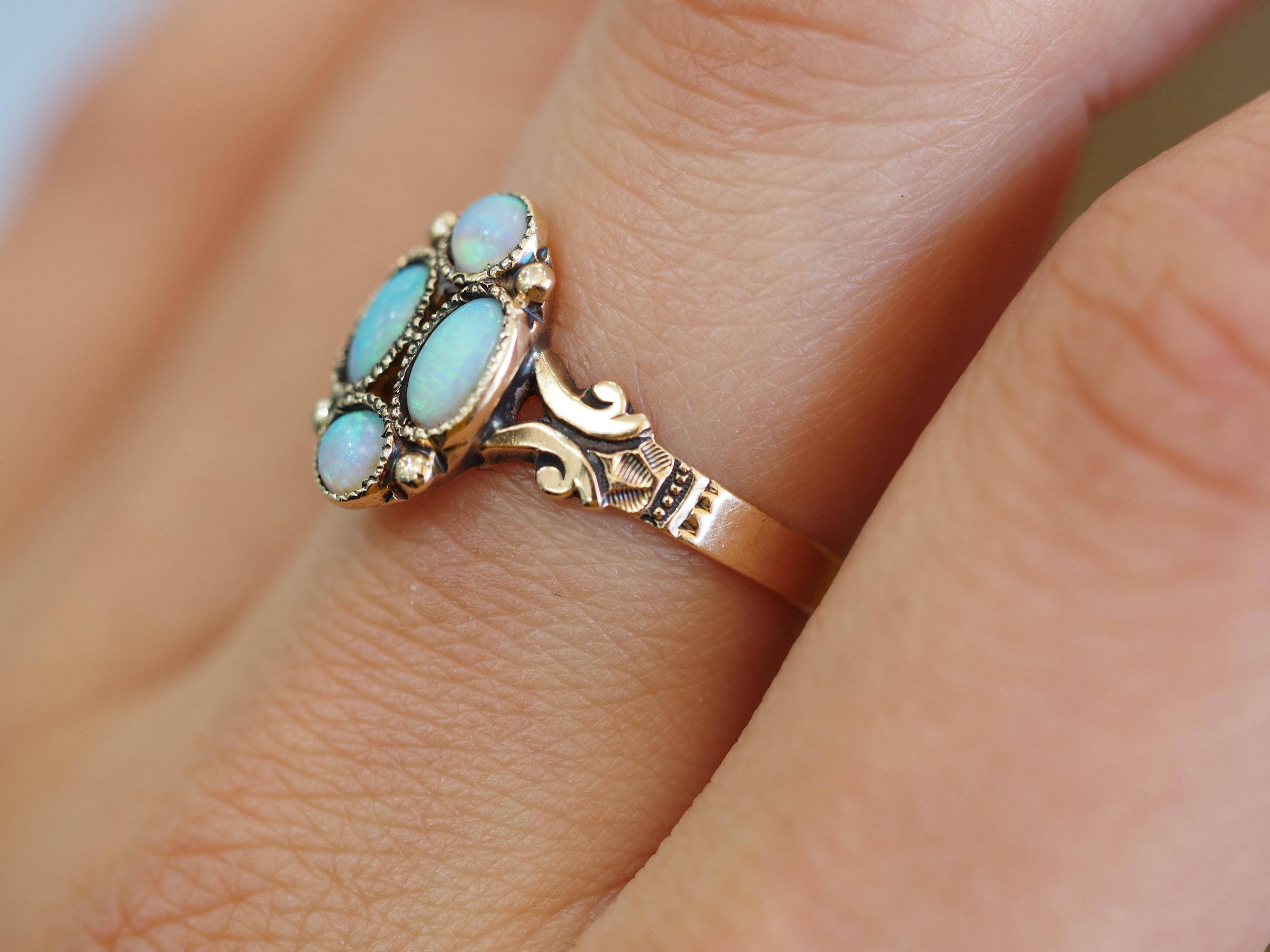 Women's or Men's Vintage Art Deco Opal Ring in 14 Karat