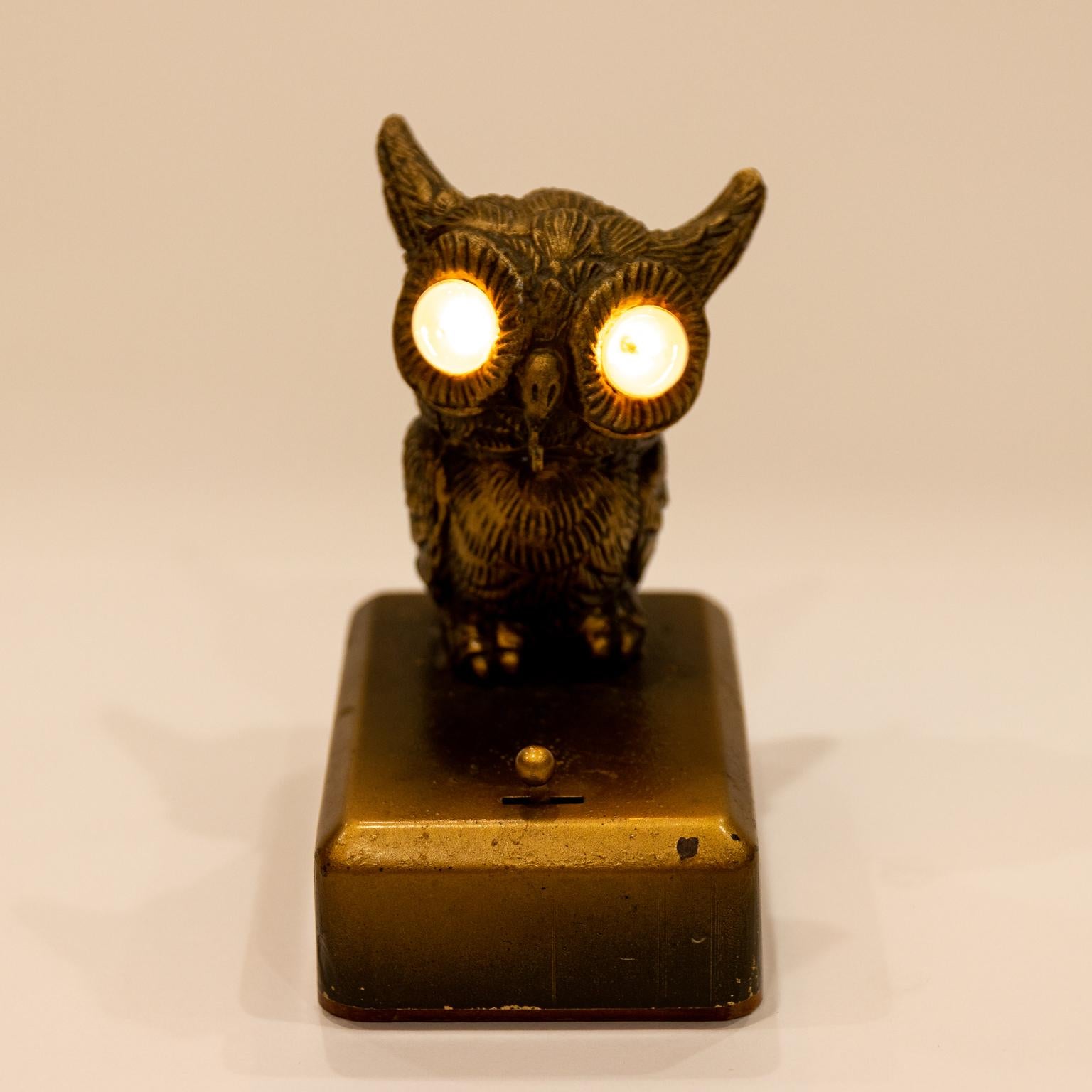 20th Century Vintage Art Deco Owl Pocket Watch Holder or Stand