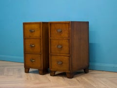 Vintage Art Deco Pair Bedside Cabinets in Oak in the manner of Heals, 1930s
