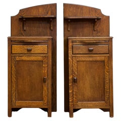 Vintage Art Deco Pair Bedside Cabinets in Oak in the manner of Heals, 1930s