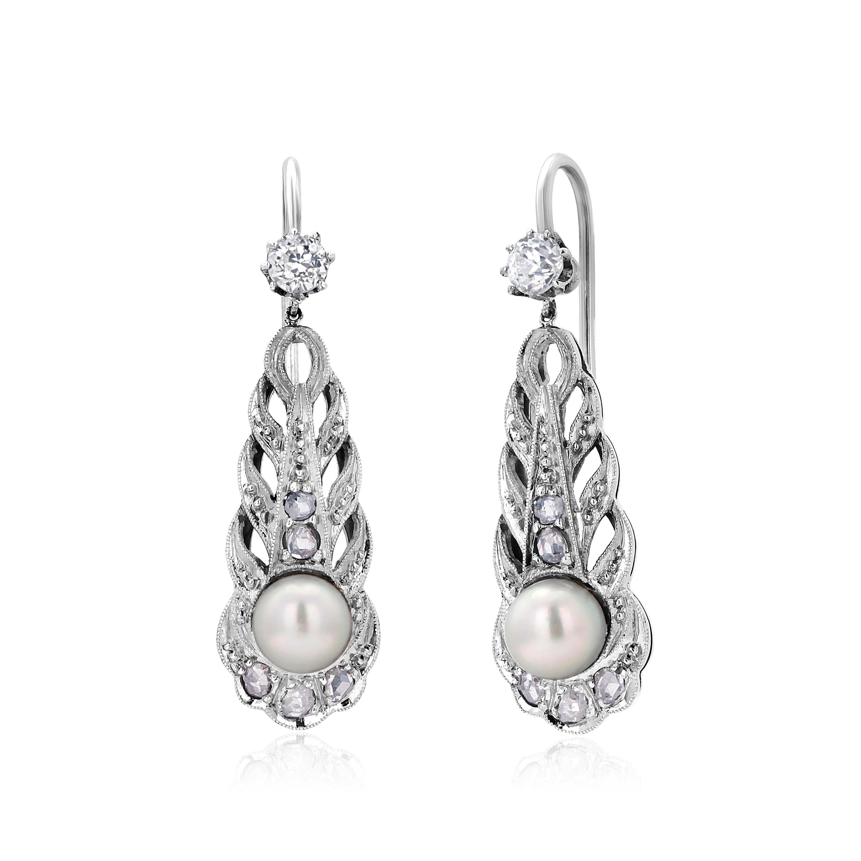 Art Deco Vintage Pearl and Diamond 0.60 Carat White Gold 1.20 Inch Hoop Earrings For Sale 1