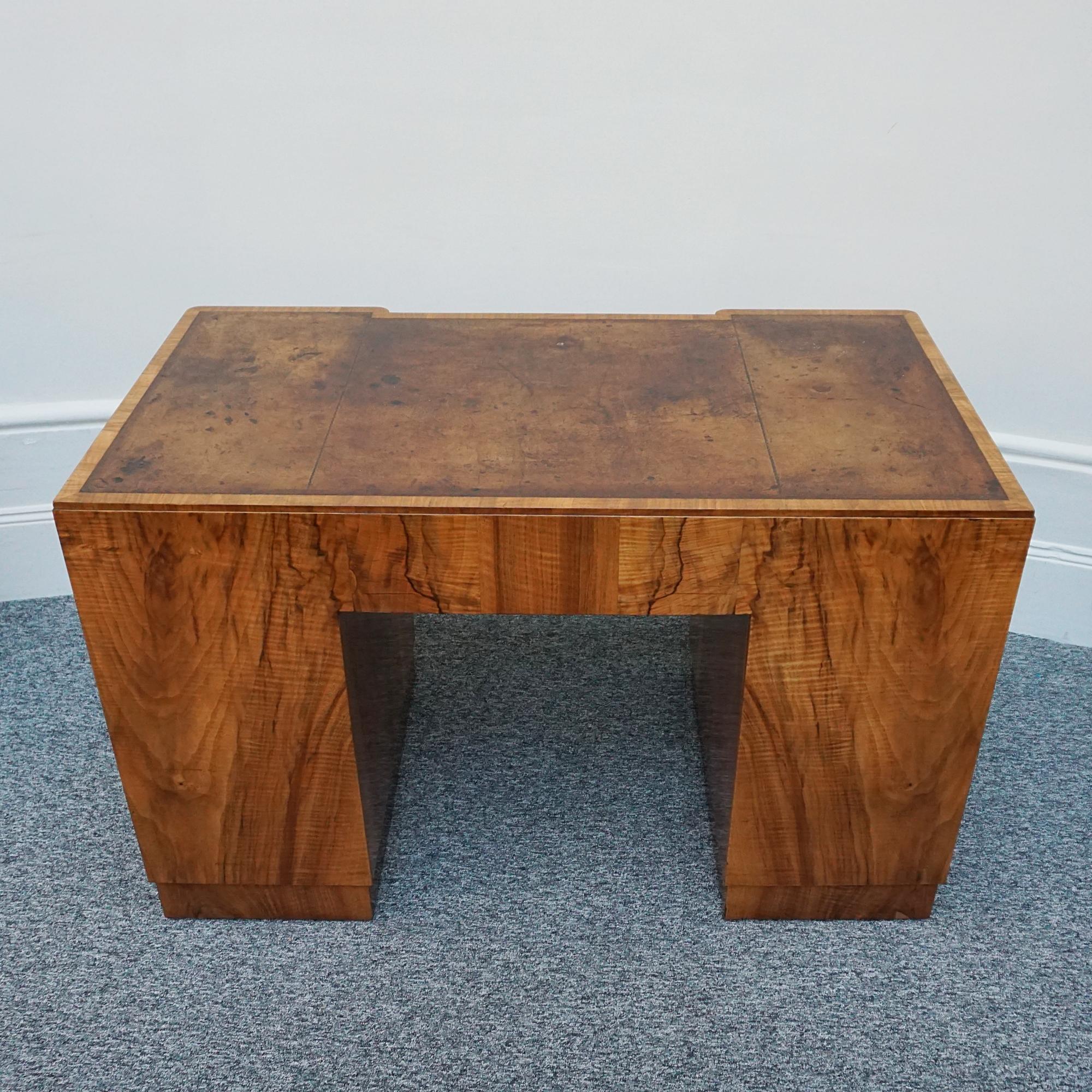 Vintage Art Deco Pedestal Writing Desk Burr and Figured Walnut  In Good Condition In Forest Row, East Sussex