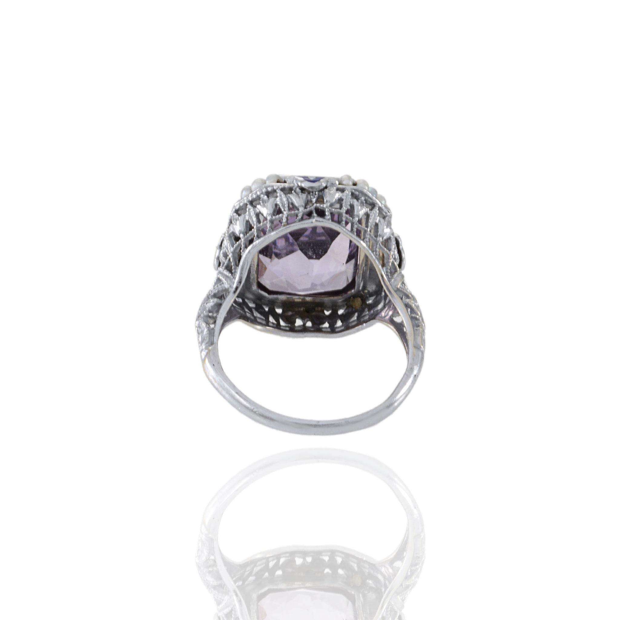 Anillo Vintage Art Decó de Amatista y Perla de 10 quilates en venta 5