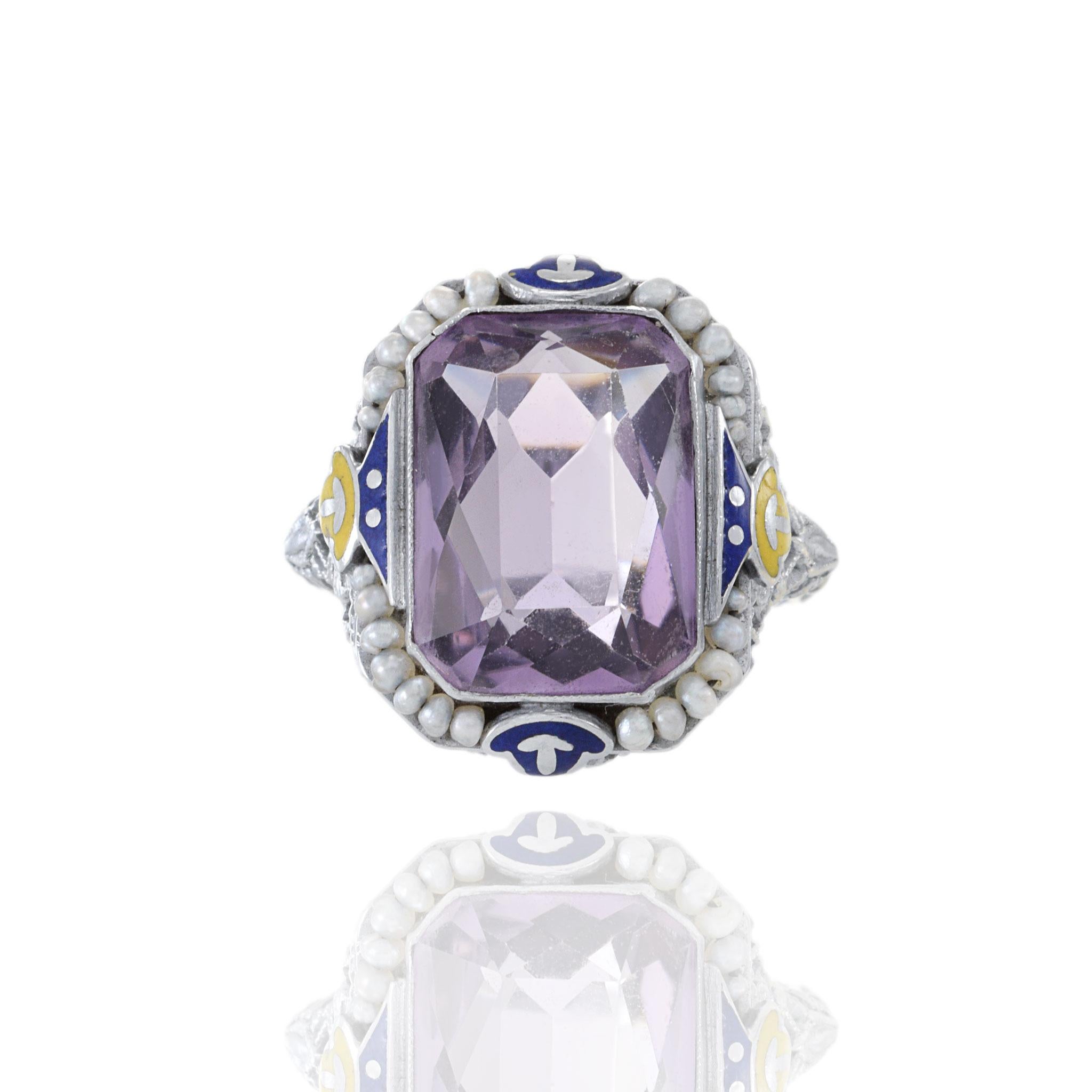 Anillo Vintage Art Decó de Amatista y Perla de 10 quilates Corte marquesa en venta
