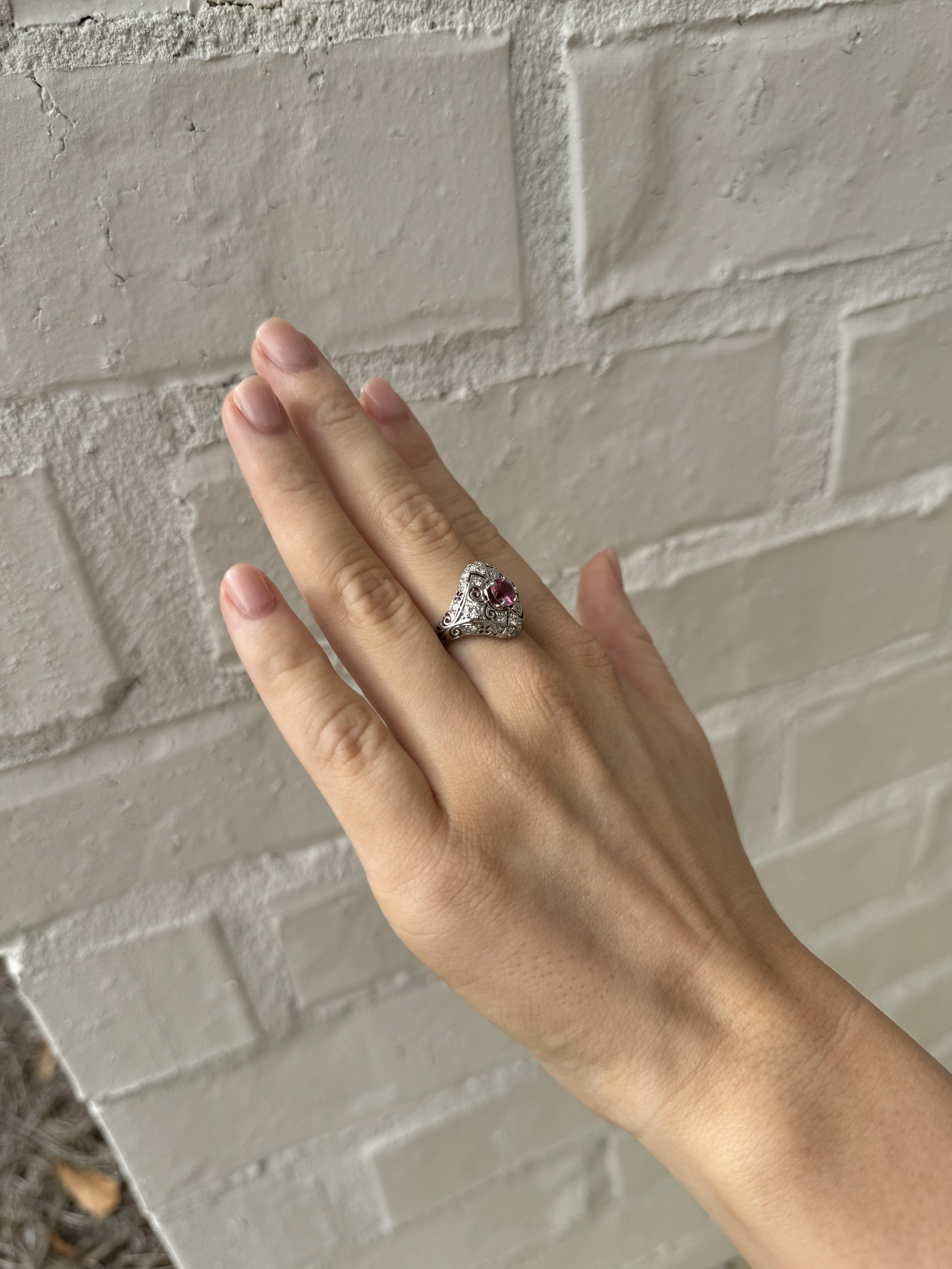 Vintage Art Deco Pink Sapphire Platinum Filigree Ring In Good Condition For Sale In Montgomery, AL