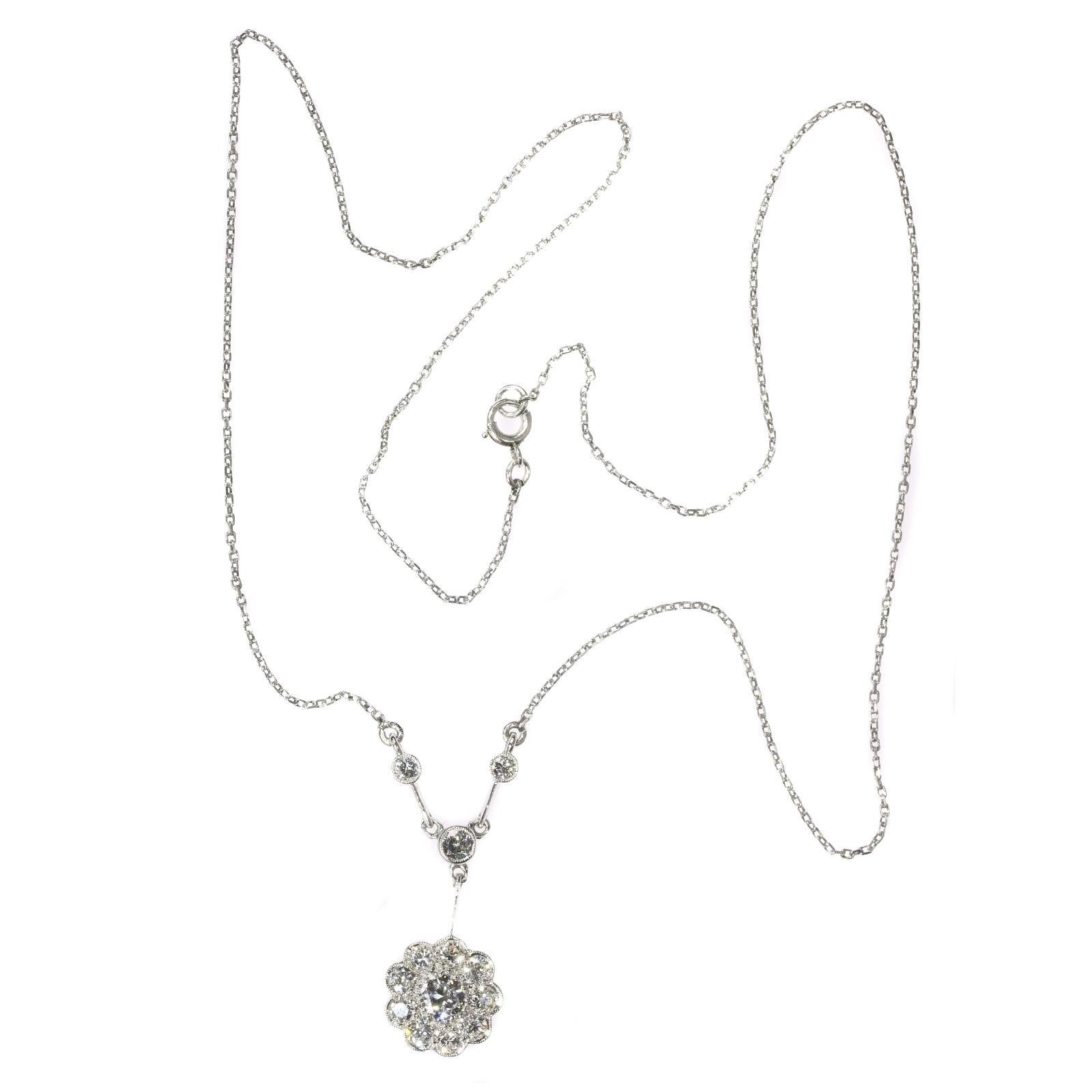 Round Cut Vintage Art Deco Platinum 1.10 Carat Diamond Chandelier Necklace For Sale