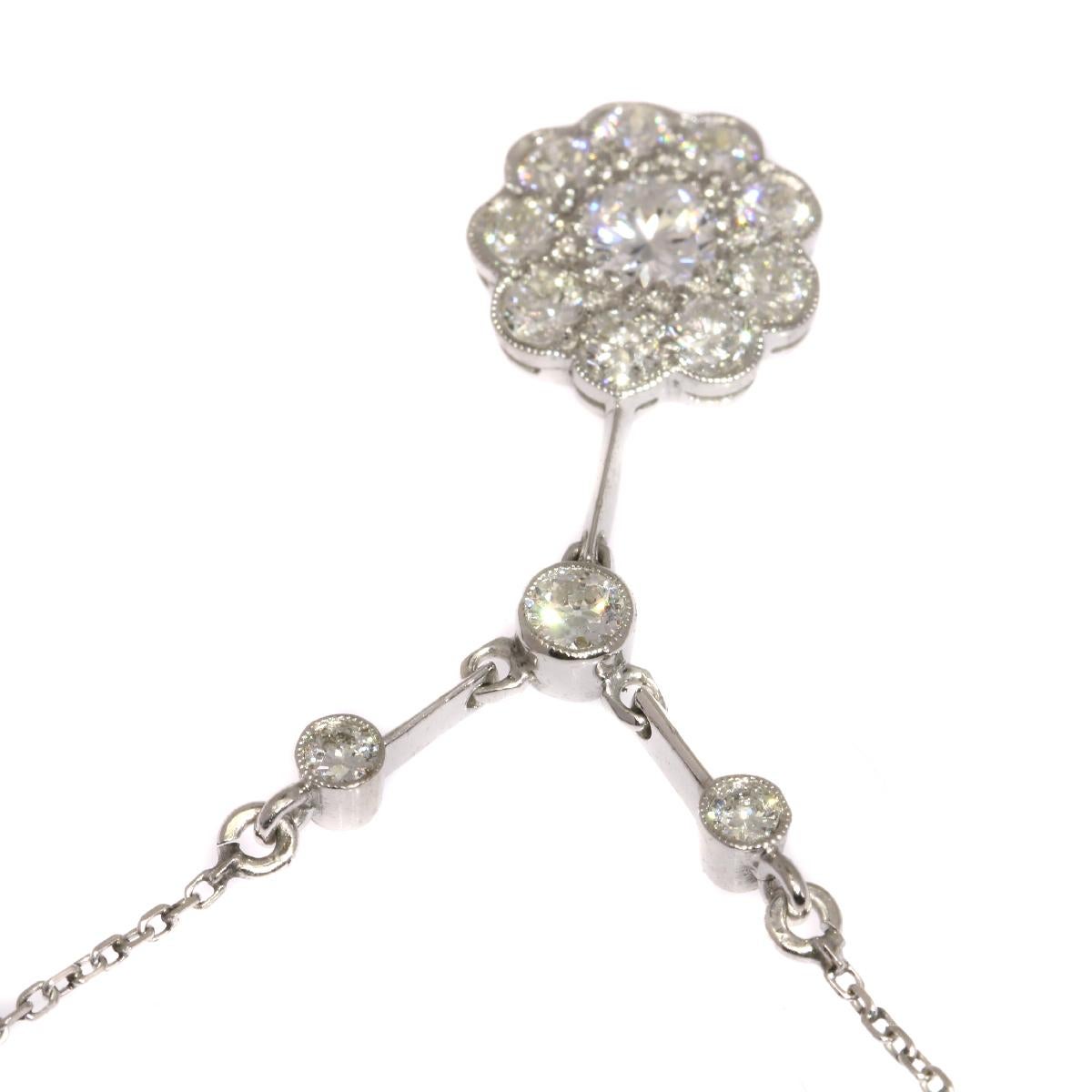 Vintage Art Deco Platinum 1.10 Carat Diamond Chandelier Necklace For Sale 1