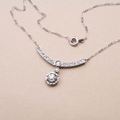 Collier Art déco vintage en platine avec diamants taille coussin et rose de 0,35 carat