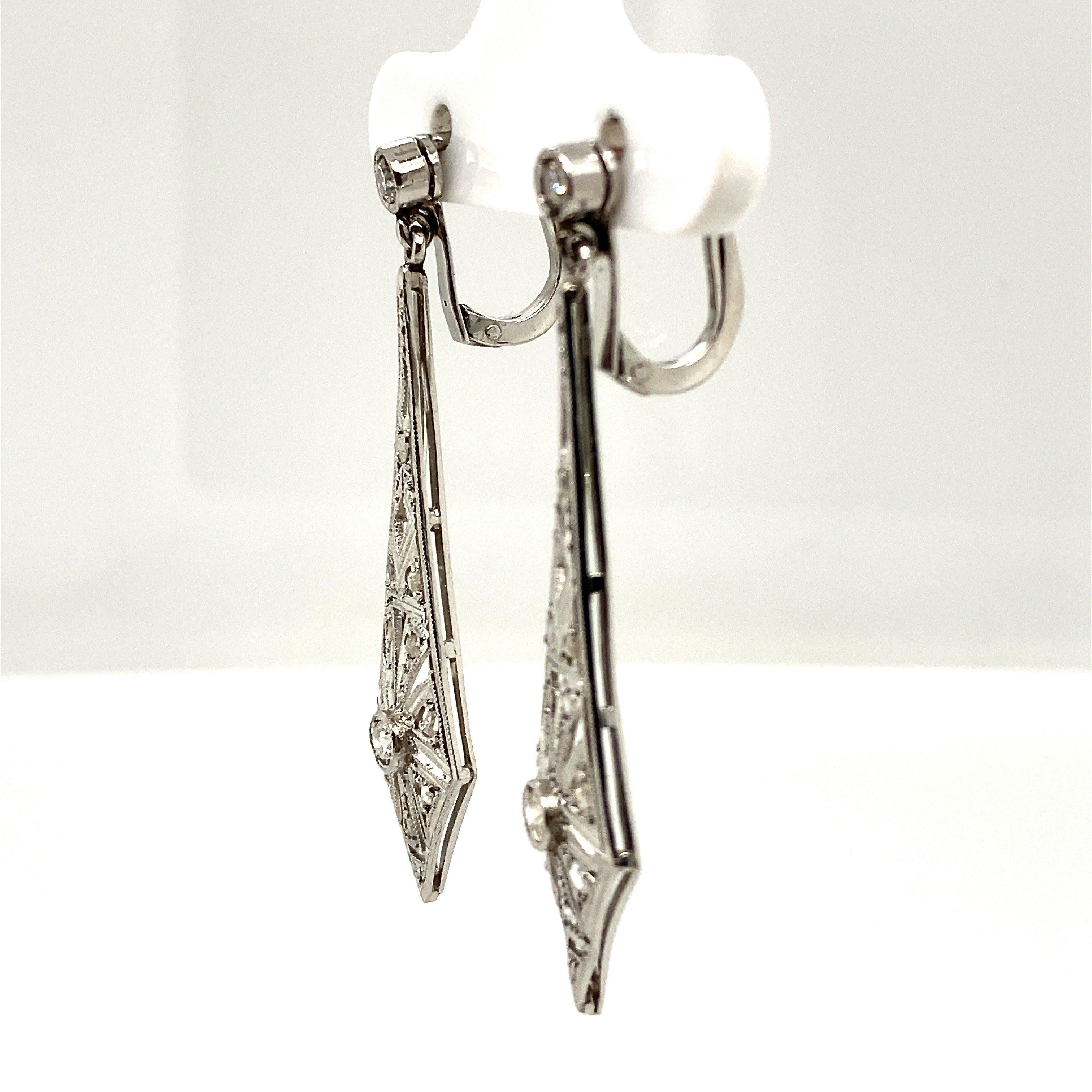 Vintage Art Deco Platinum Diamond Pendulum Earrings For Sale 1