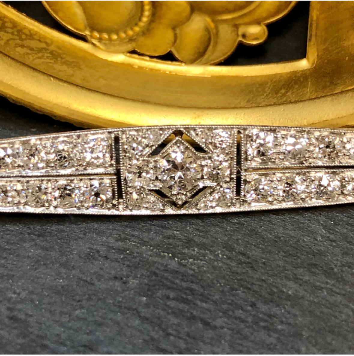 Vintage Art Deco Platinum Long Marquise Diamond Bar Pin Pendant In Good Condition For Sale In Winter Springs, FL