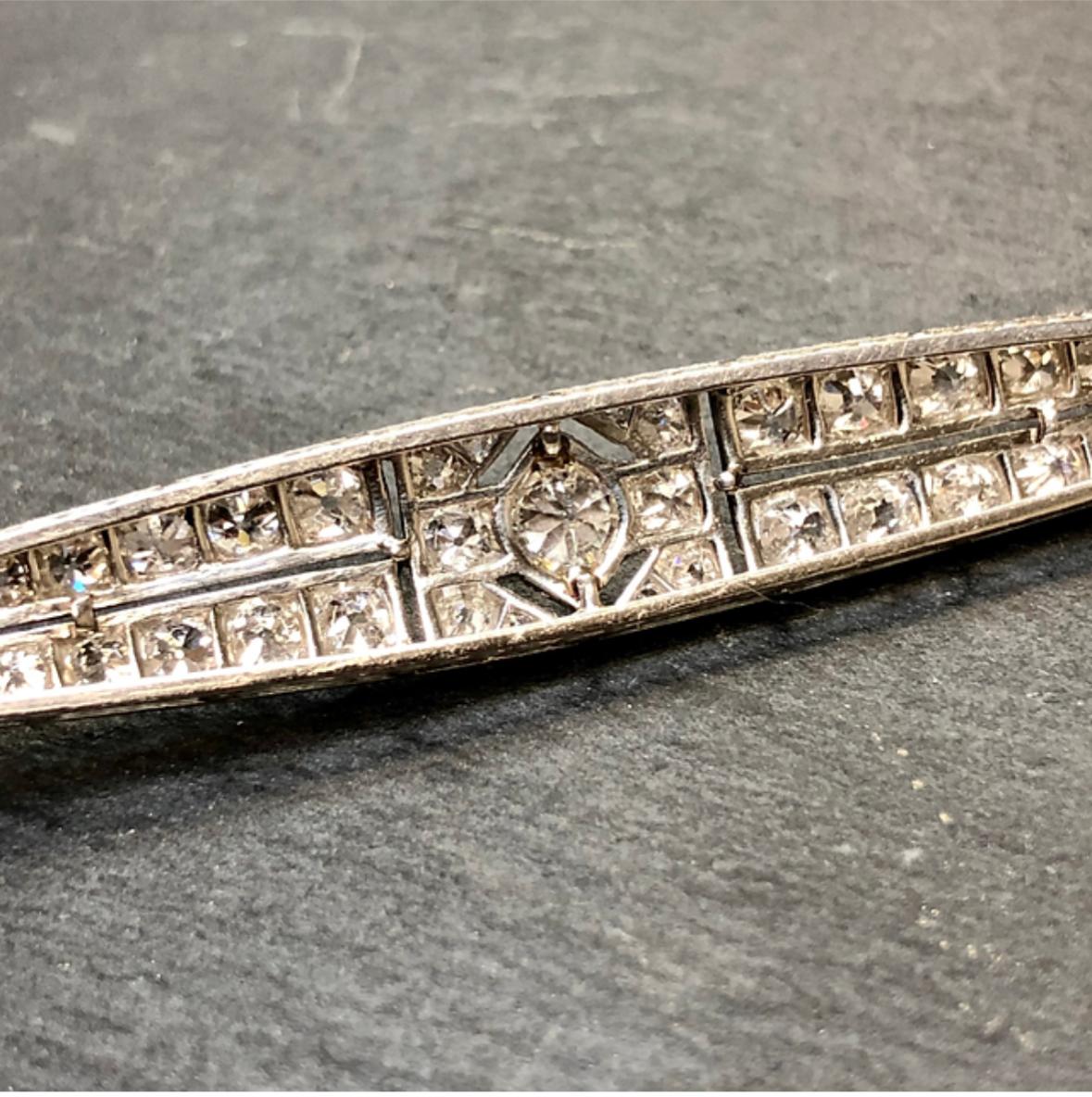 Vintage Art Deco Platinum Long Marquise Diamond Bar Pin Pendant For Sale 1