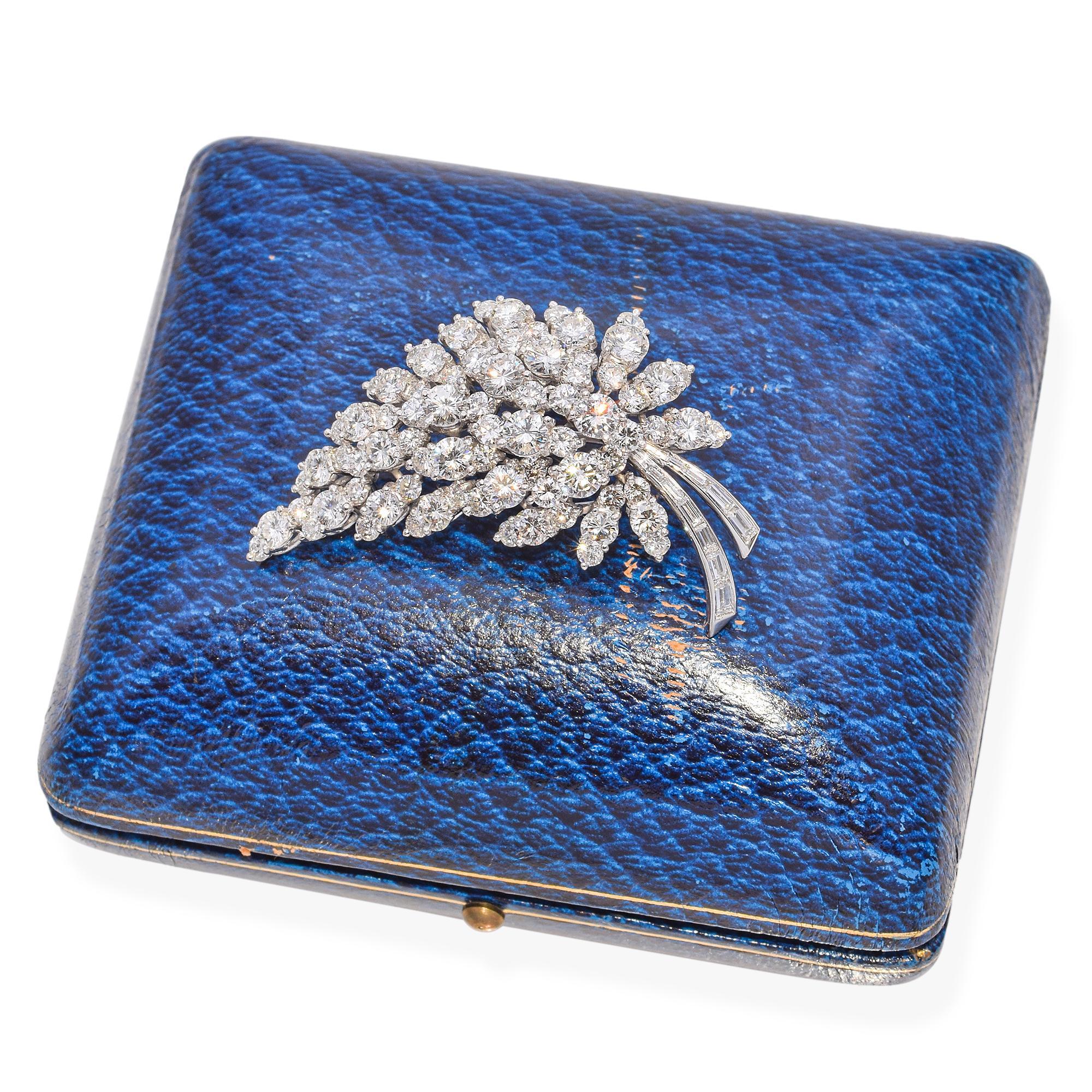 Colgante Broche Vintage Art Decó Platino y Paladio 4,30 TCW Diamante Motivo Hoja 1