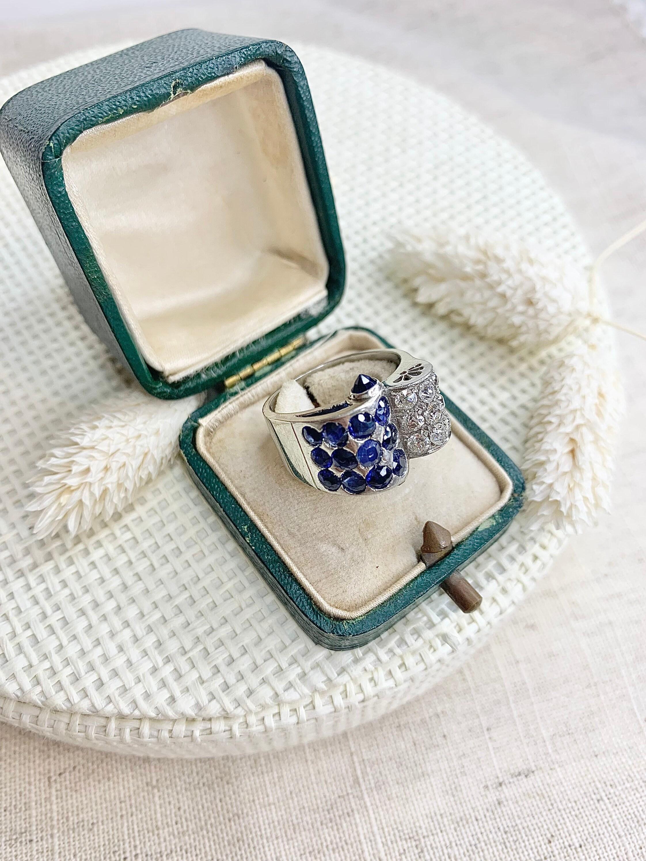 Women's or Men's Vintage Art Deco Platinum Sapphire & Diamond Cocktail Ring  For Sale