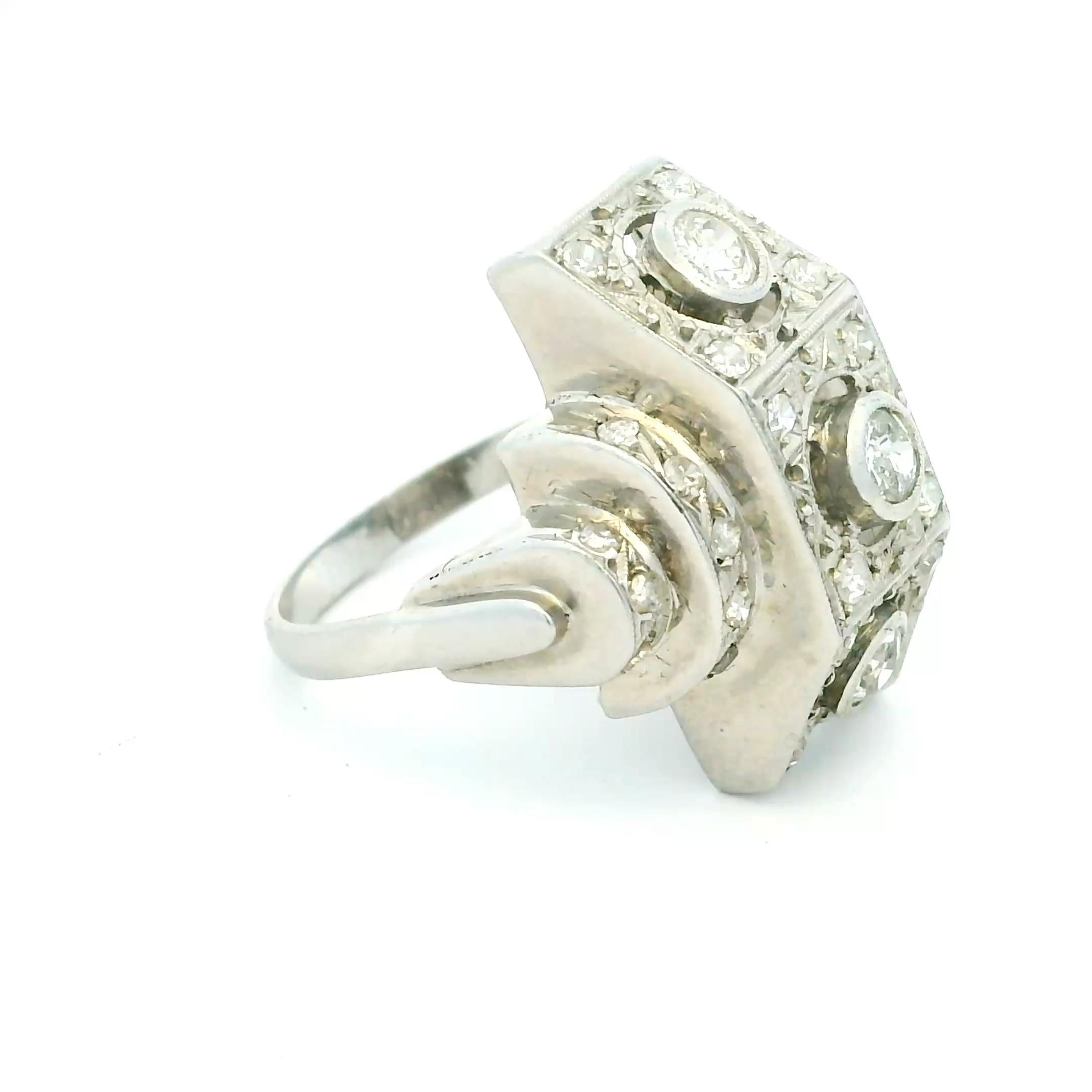 Vintage Art Deco Platin Diamantring mit Stufenschliff, Mitte des Jahrhunderts Modern im Angebot 5