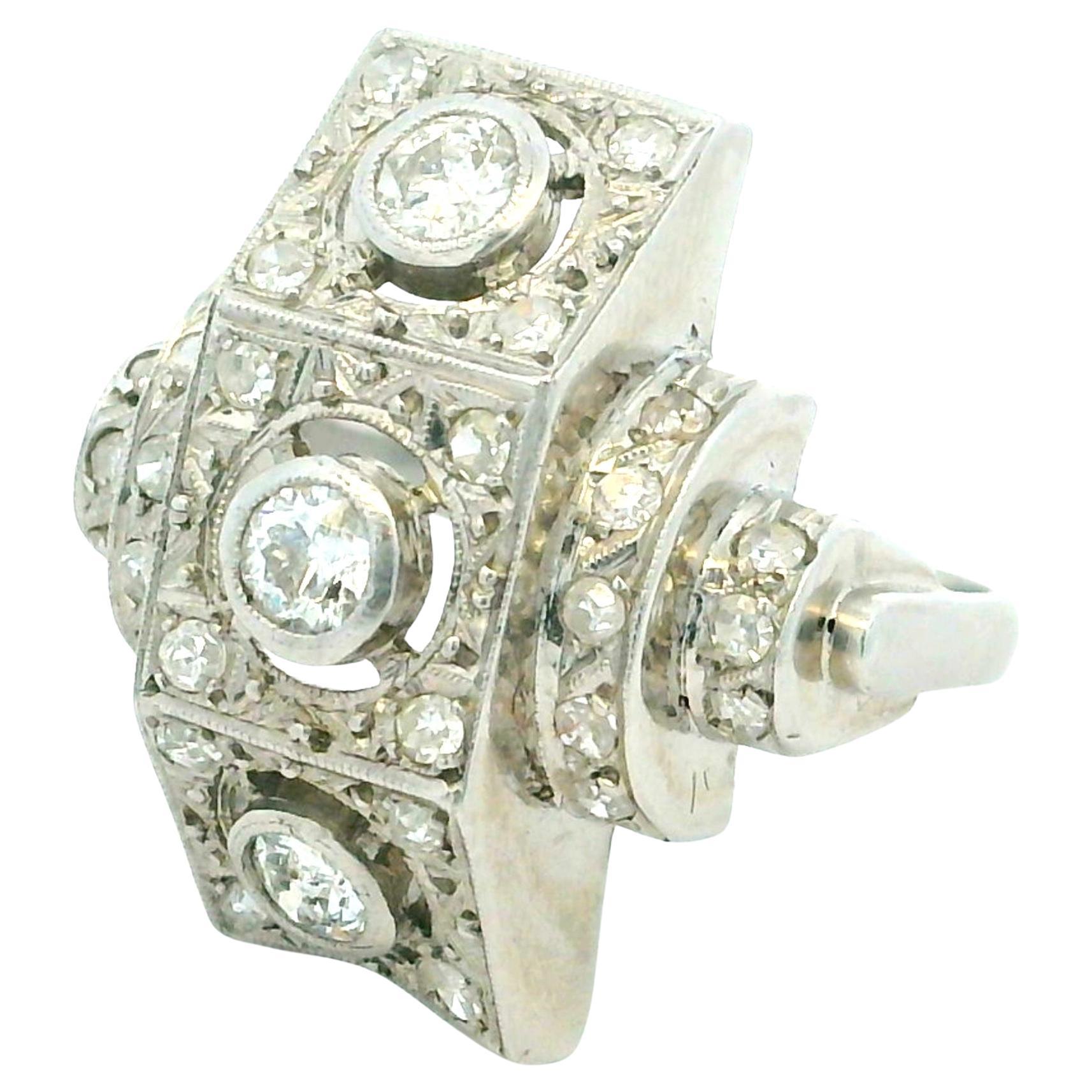 Vintage Art Deco Platin Diamantring mit Stufenschliff, Mitte des Jahrhunderts Modern