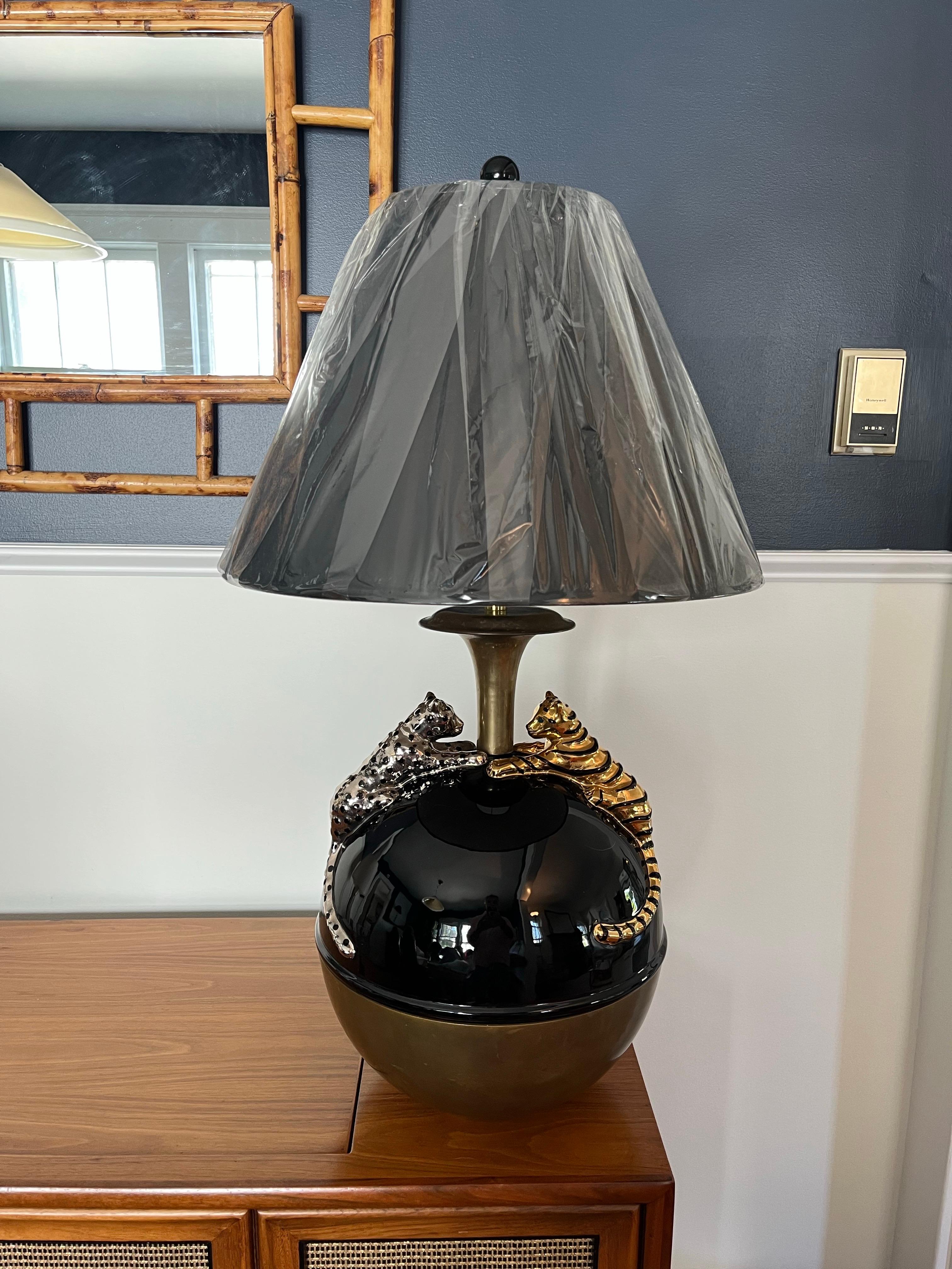 Late 20th Century Vintage Art Deco Porcelain and Brass Chapman Lamp For Sale