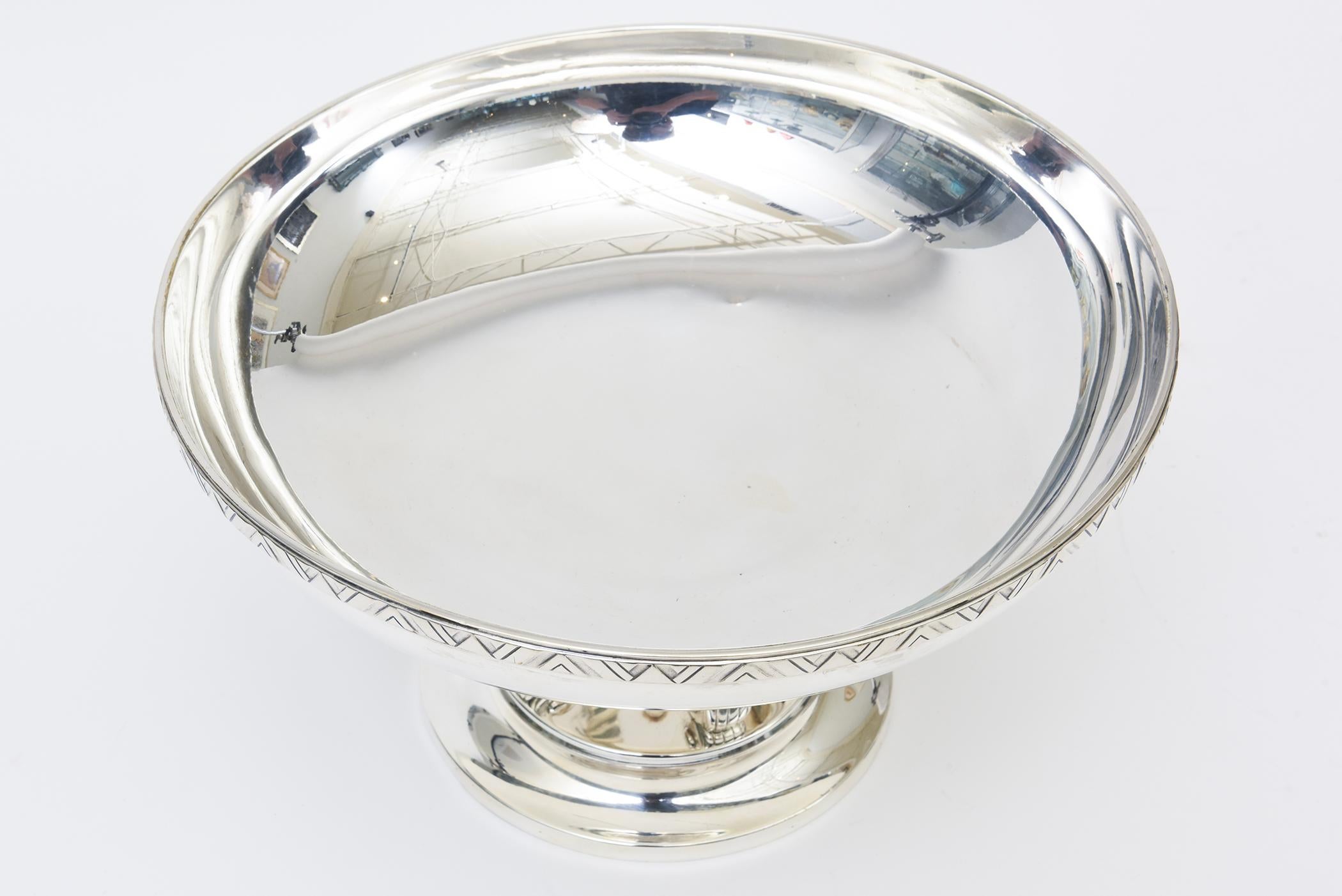 Vintage Art Deco Rare Hallmarked Apollo Silver-Plate Pedestal Bowl With Chevron For Sale 1