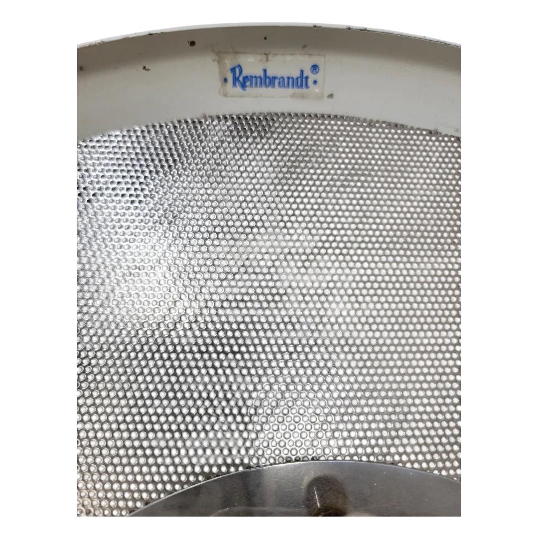 Mid-Century Modern Paire de lampadaires torchères corinthiennes à colonne en laiton Art Déco Rembrandt en vente