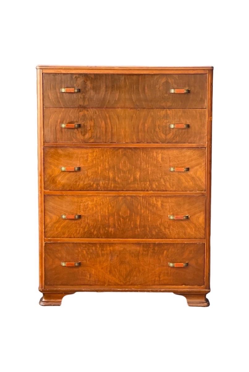 (Available by online delivery purchase)

Vintage Art Deco Retro walnut and mohogany burl wood dresser dovetailed drawers

Dimensions. 35 W ; 21 D ; 49 H.

