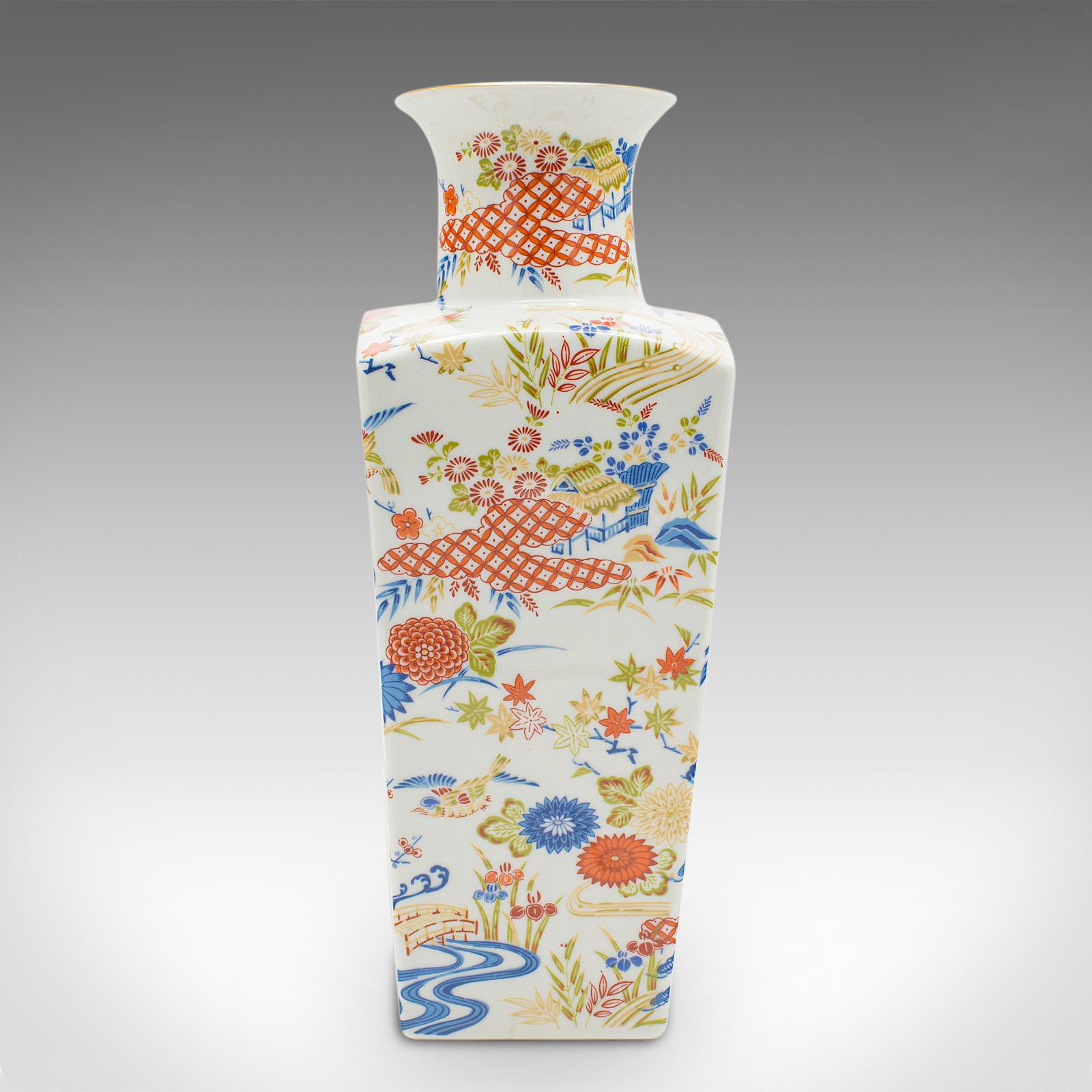 This is a vintage Art Deco revival vase. A Chinese, ceramic square body flower pot, dating to the late 20th century, circa 1980.

Expressive colour with superb decorative appeal
Displays a desirable aged patina and in good order
White ceramic