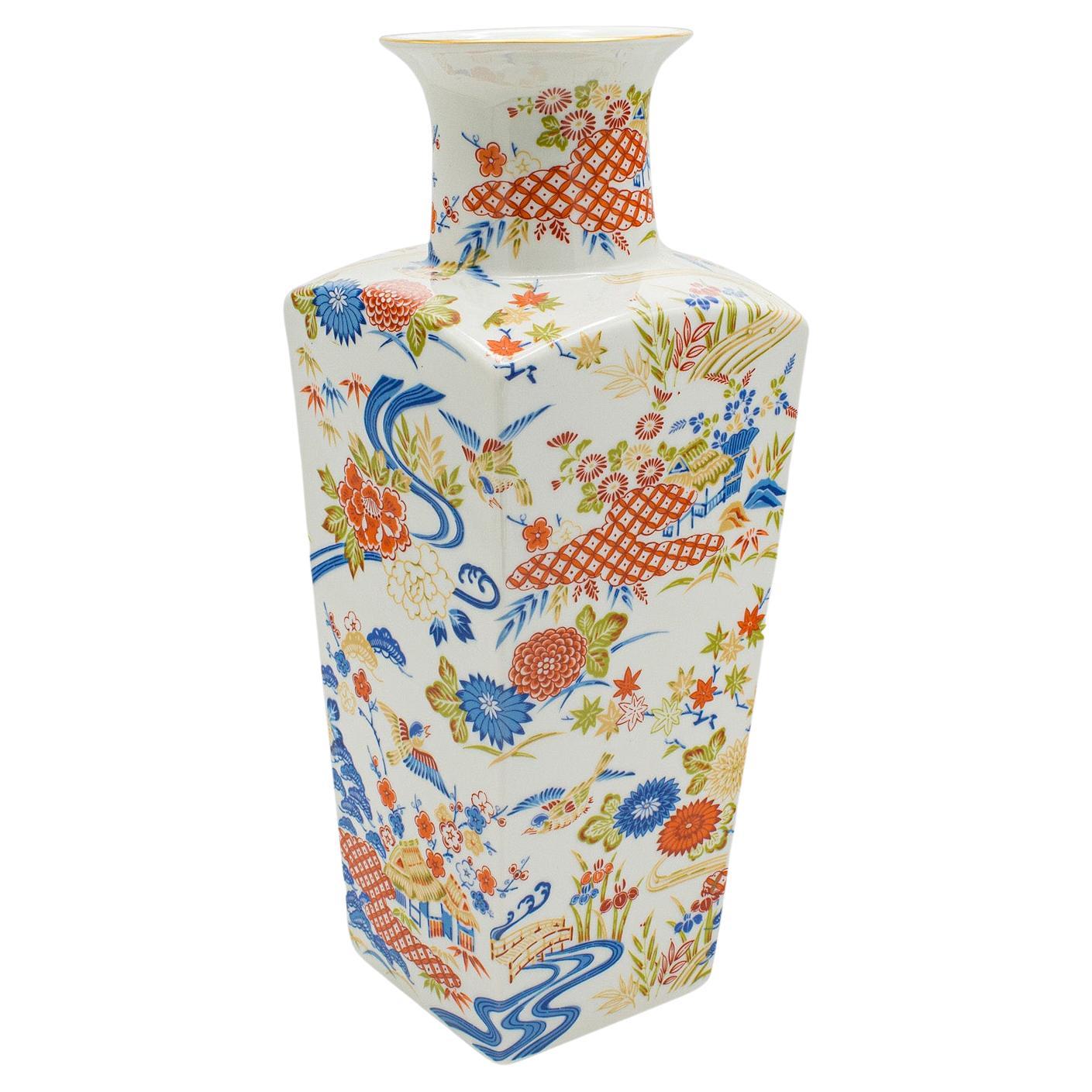 Vintage Art Deco Revival Vase, Chinese, Ceramic, Flower Pot, Late 20th Century en vente
