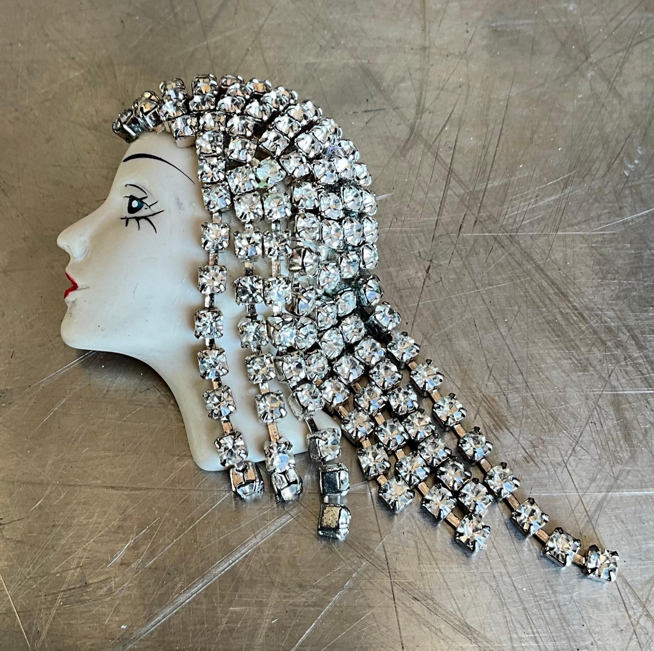 Vintage Art Deco Strass Brosche Flapper Brosche (Art déco) im Angebot