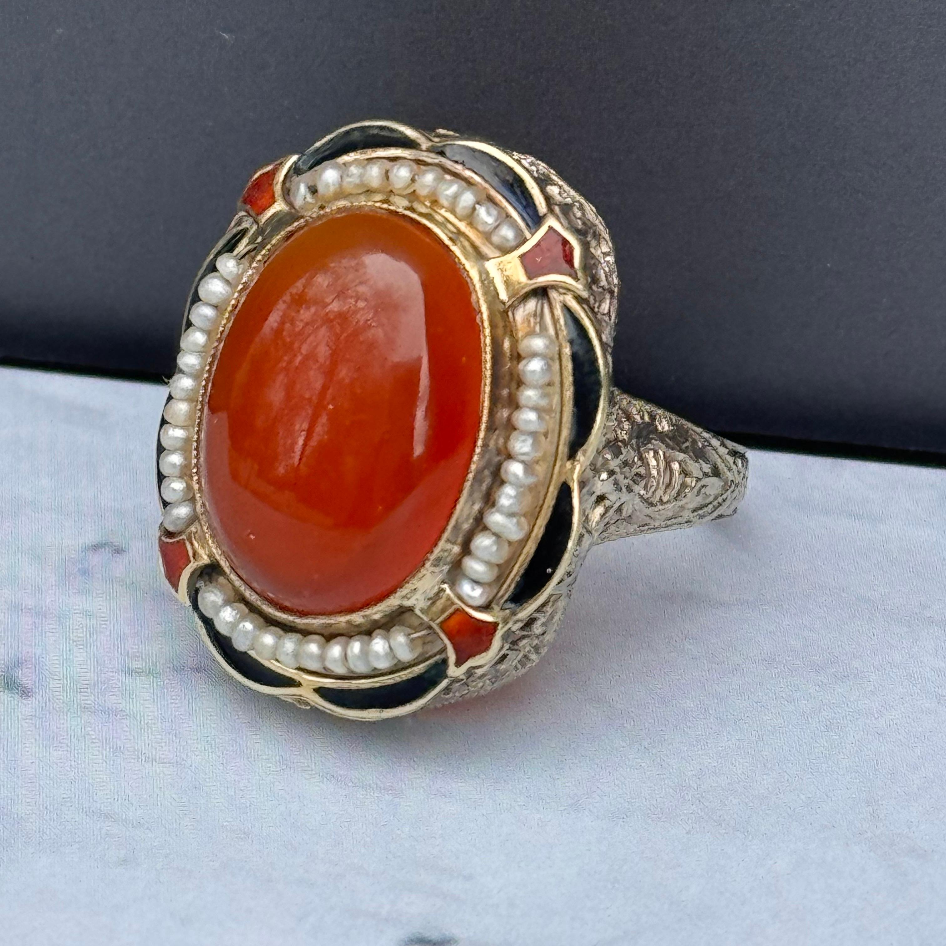 Vintage Art Deco Ring Carnelian Seed pearls Enamel 14k White Gold Filigree In Good Condition For Sale In Plainsboro, NJ