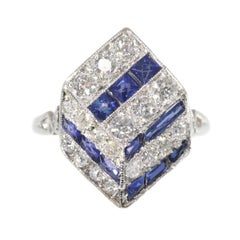 Vintage Art Deco Ring Diamonds and Sapphires 18 Karat White Gold, 1920s