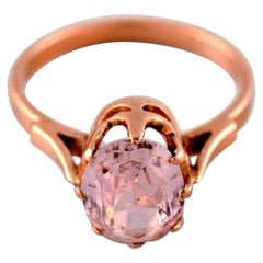 Vintage Art Deco Ring in 14 Carat Gold with Large Pink Semi-Precious Stone