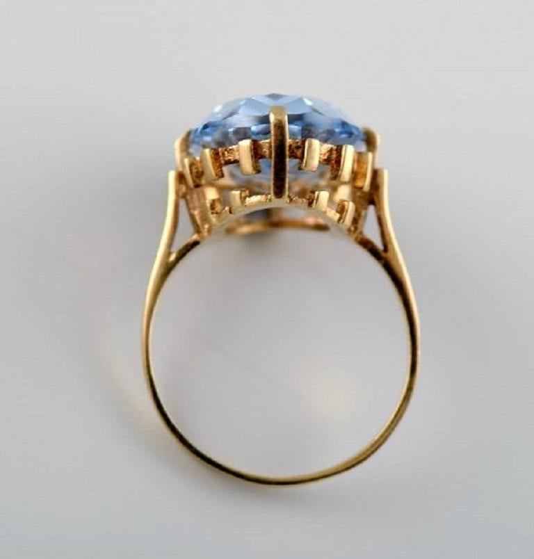 vintage gold ring with blue stone