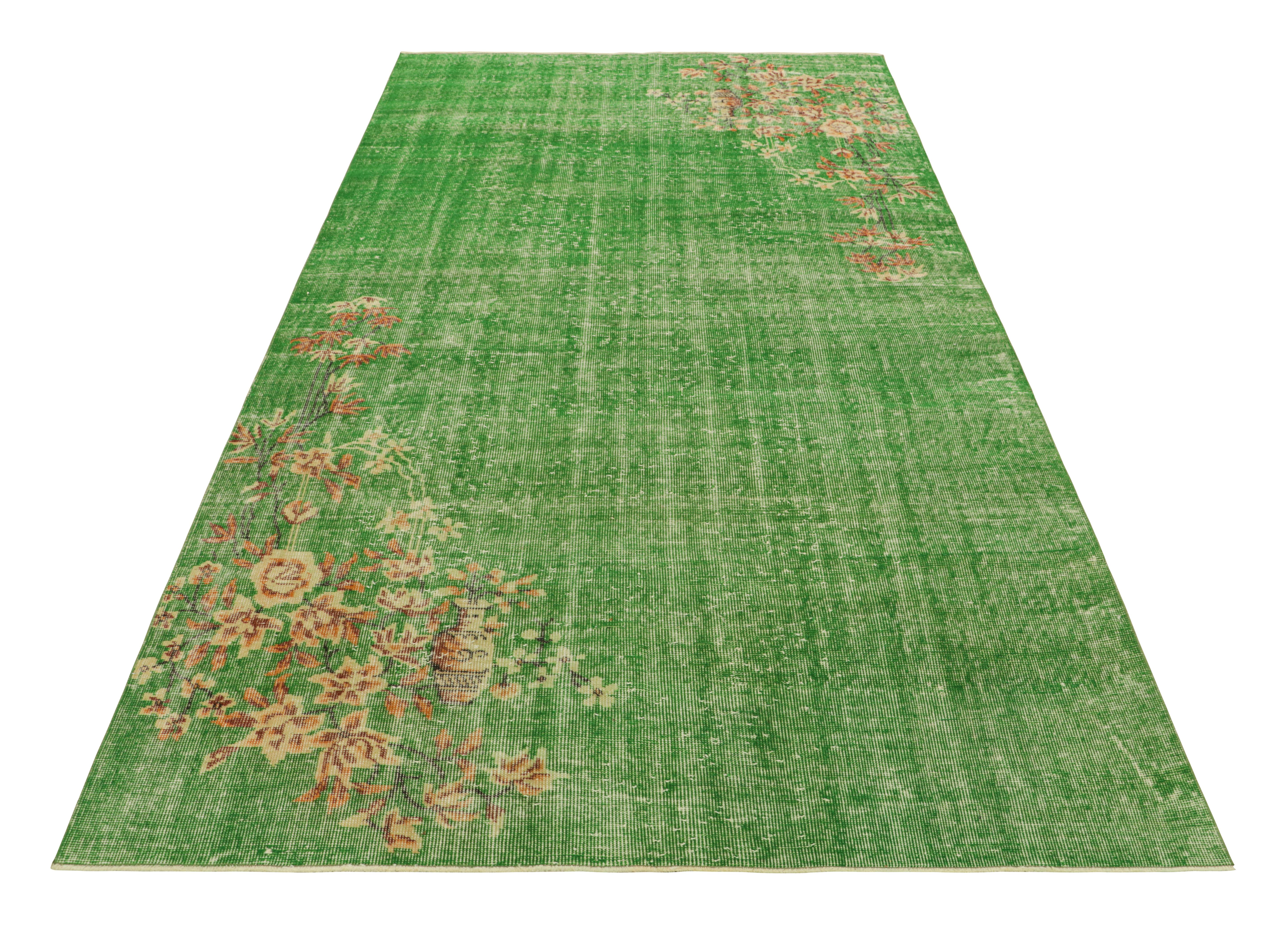 Alfombra Art Déco Vintage Verde con Motivos Florales Beige-Marrón  Rug & Kilim Anudado a mano en venta