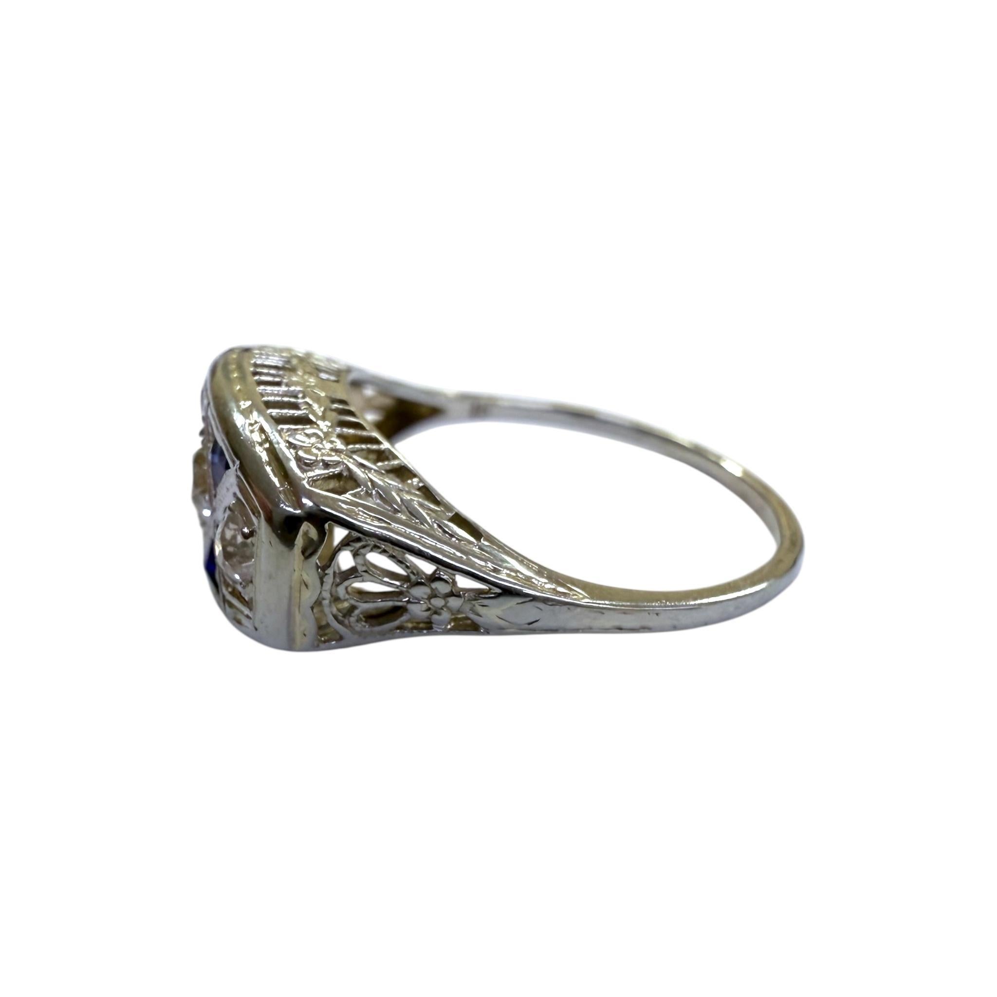 Vintage Art Deco Sapphire & Diamond Cocktail Ring 18K White Gold im Angebot 3