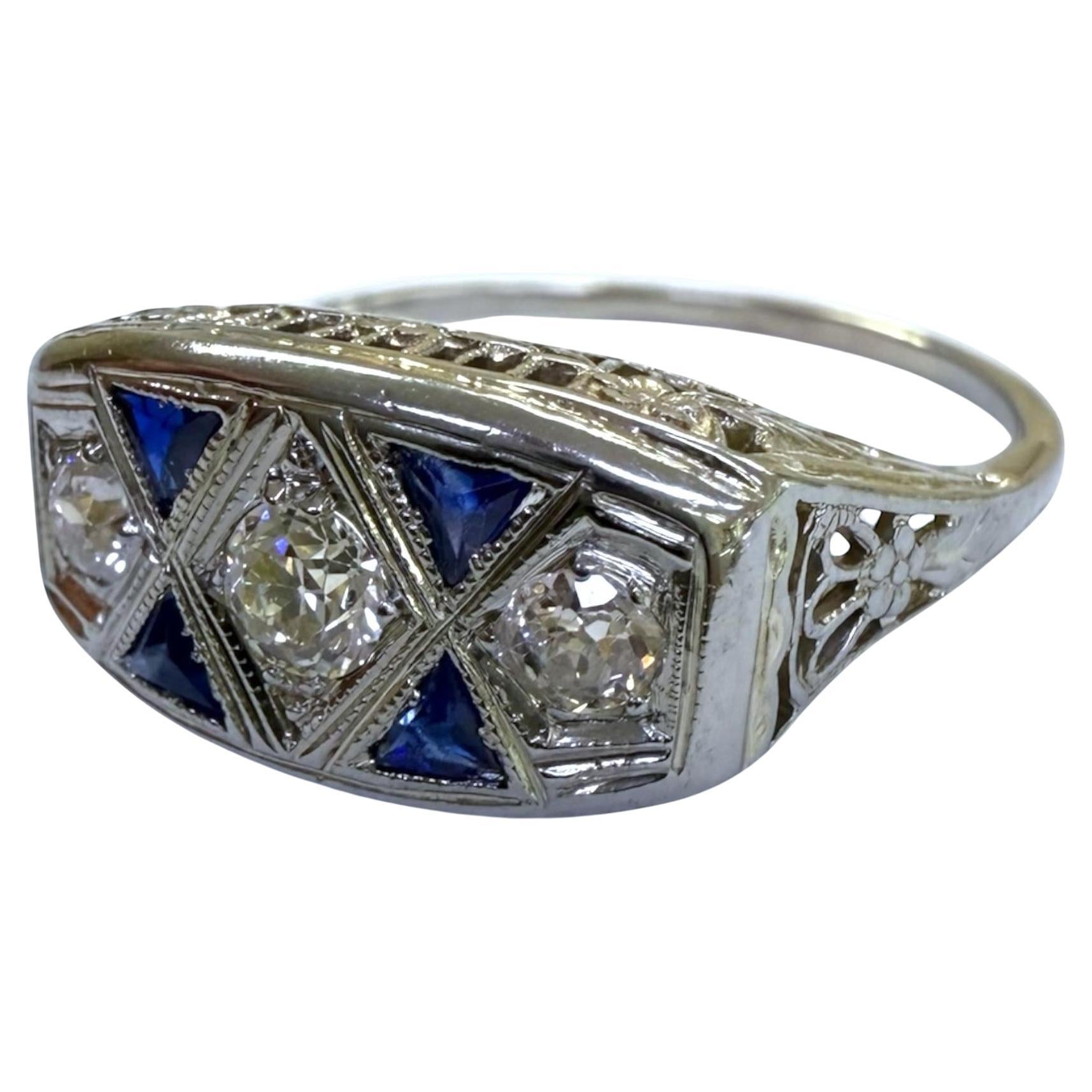 Vintage Art Deco Sapphire & Diamond Cocktail Ring 18K White Gold im Angebot