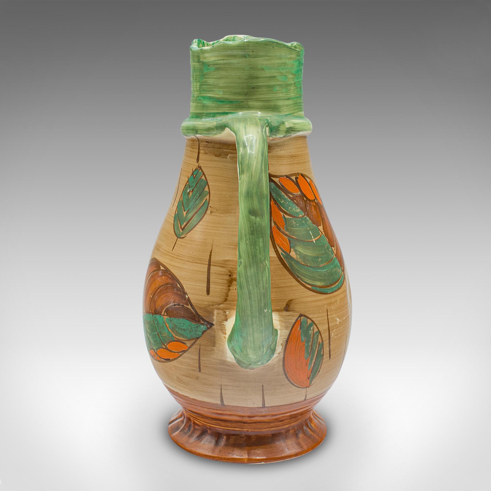 Vintage Art Decó Jarra para Servir, Inglesa, Cerámica, Vertedor, Florero, Circa 1930 siglo XX en venta