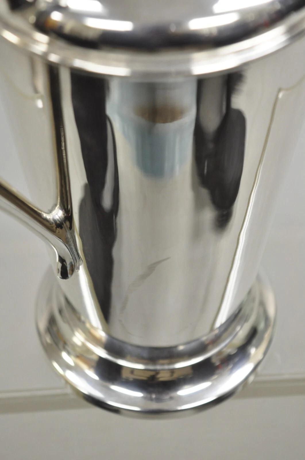 Vintage Art Deco Sheffield Silver Plated 332 USA Martini Cocktail Shaker Pitcher For Sale 1