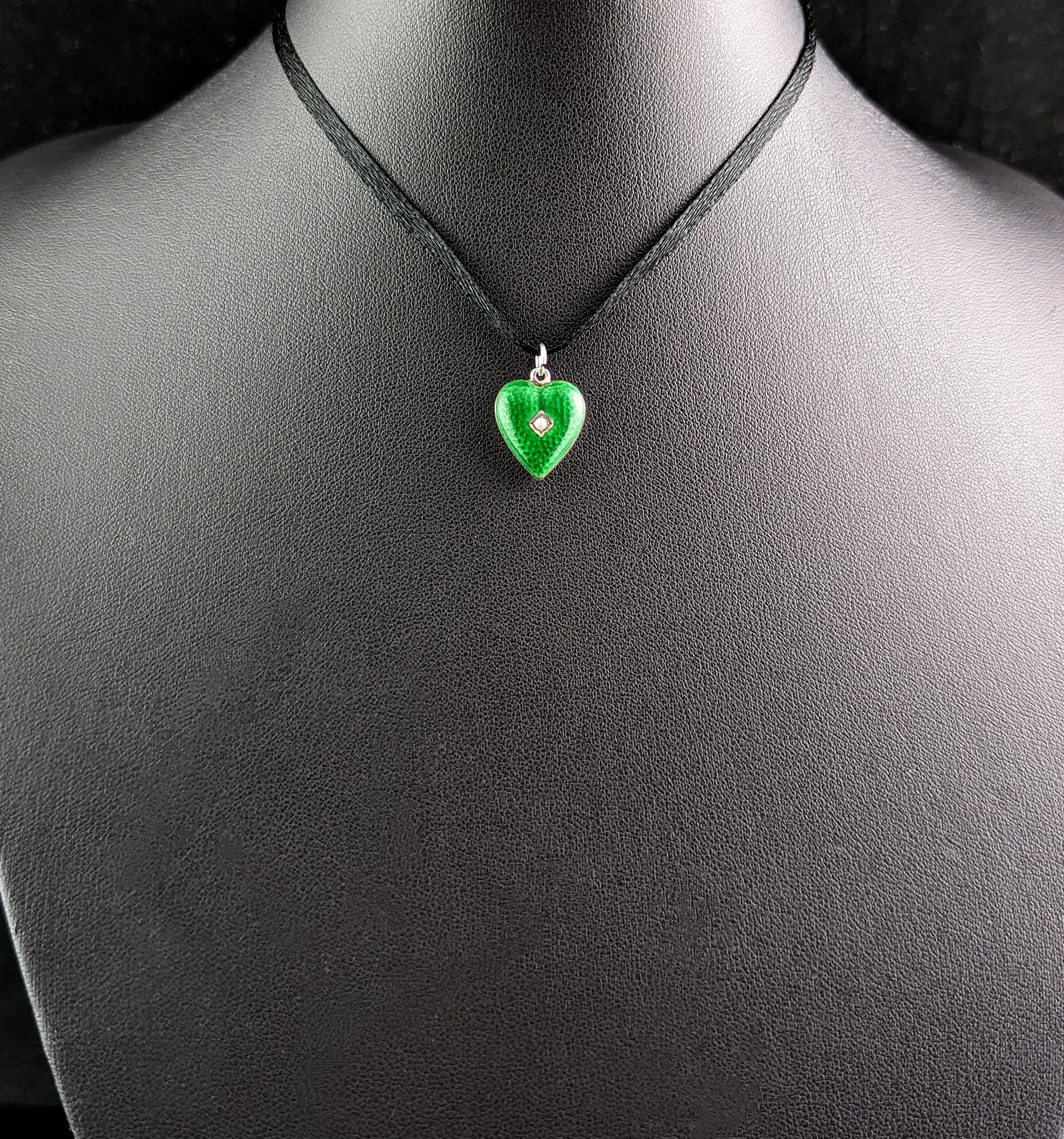 Vintage Art Deco Silver and Green Enamel Heart Pendant, Seed Pearl 3