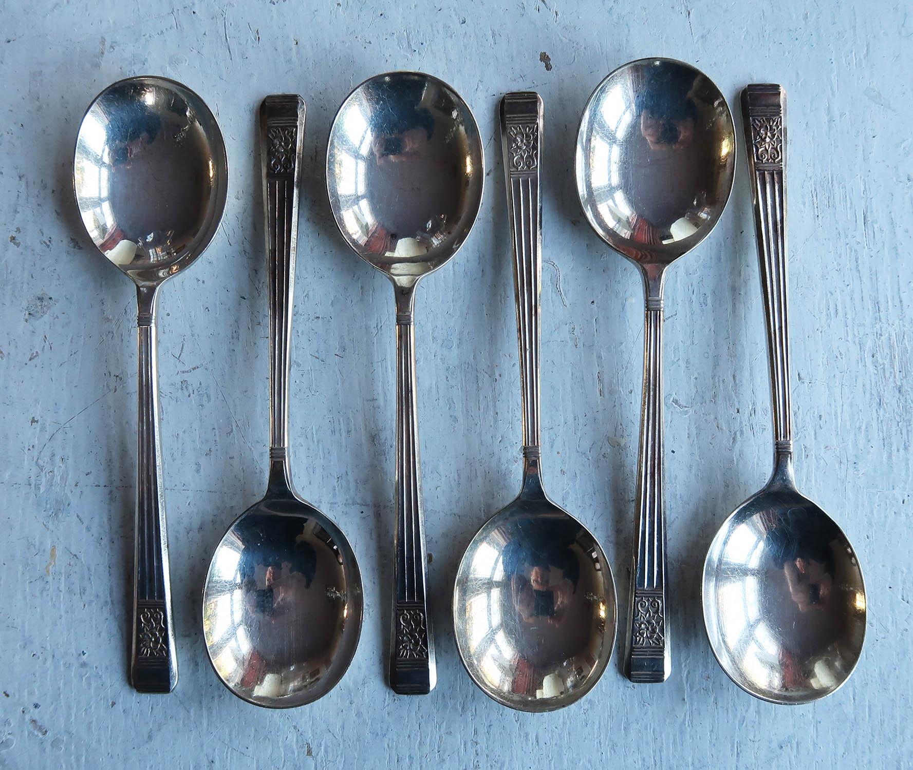Sterling Silver Vintage Art Deco Silver Plated 30 piece Cutlery Set. English 1930's For Sale