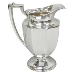 Brocca ottagonale sfaccettata d'epoca in stile Art Déco placcata in argento di Homan Plate