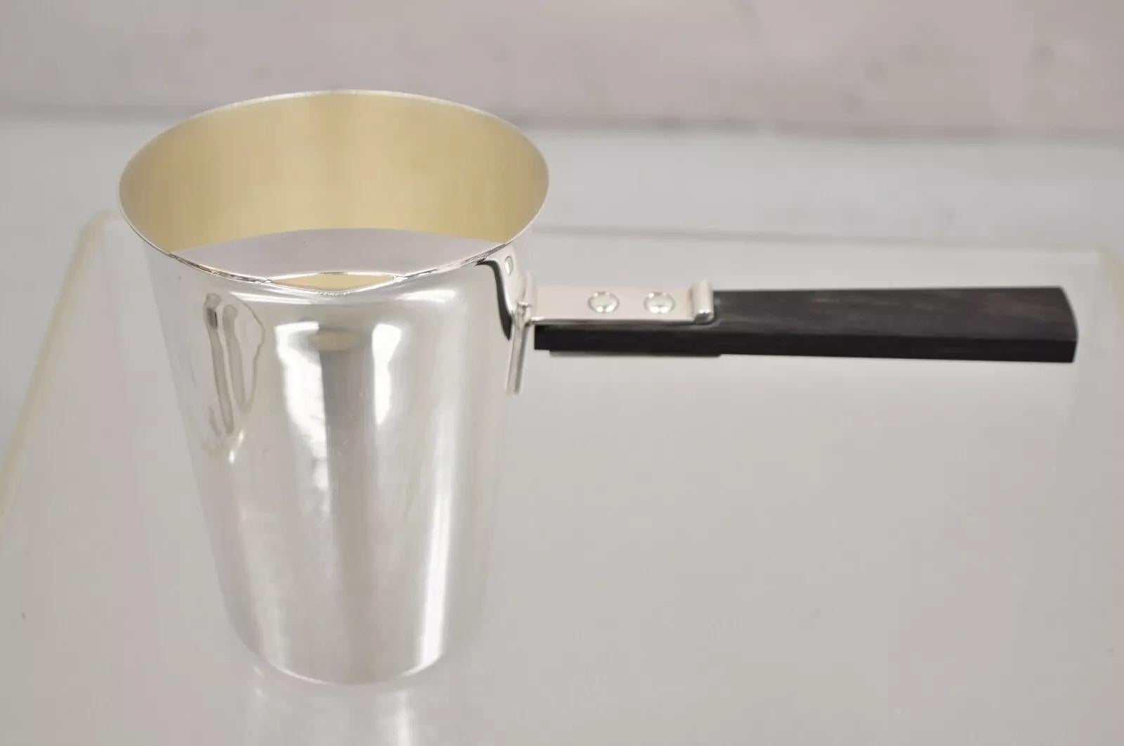 Vintage Art Deco Versilberte Sauce Boot Warmhalter Krug mit Holzgriff. Circa Mitte des 20. Jahrhunderts. Abmessungen: 7