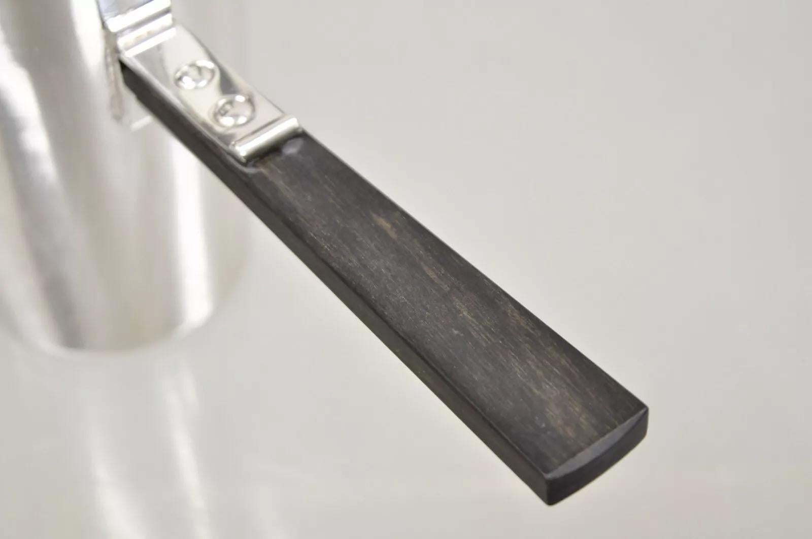 Vintage Art Deco Versilberte Sauciere Warmhaltekanne mit Holzgriff im Zustand „Gut“ im Angebot in Philadelphia, PA