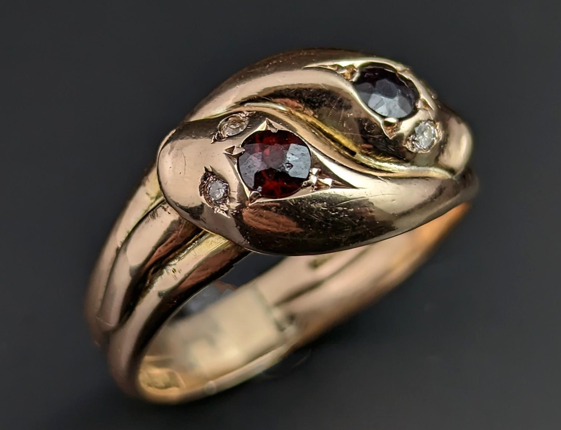 Vintage Art Deco Snake Ring, Garnet and Diamond, 9k Gold 1