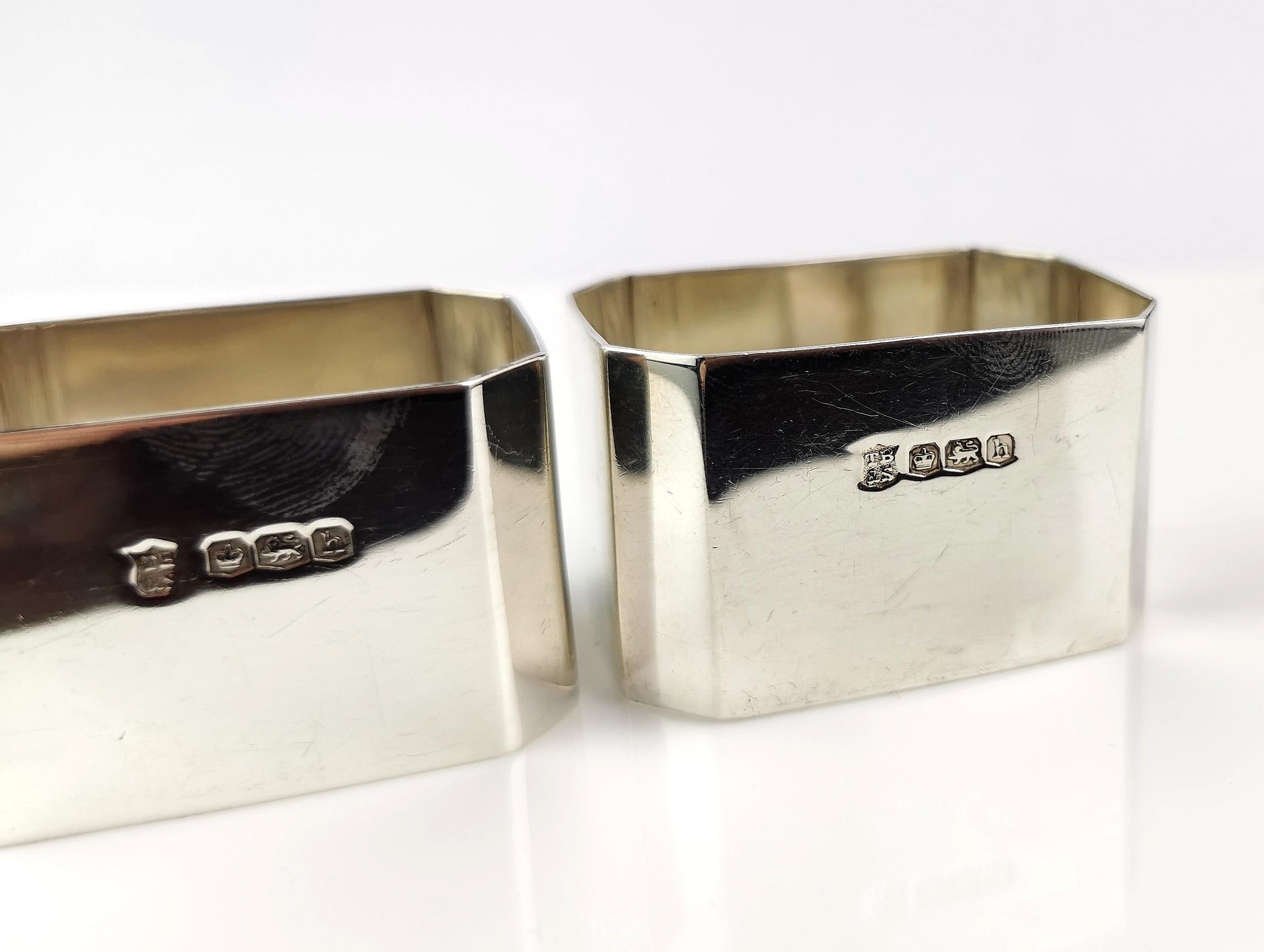 Vintage Art Deco sterling silver napkin rings, Pair, Geometric  For Sale 1