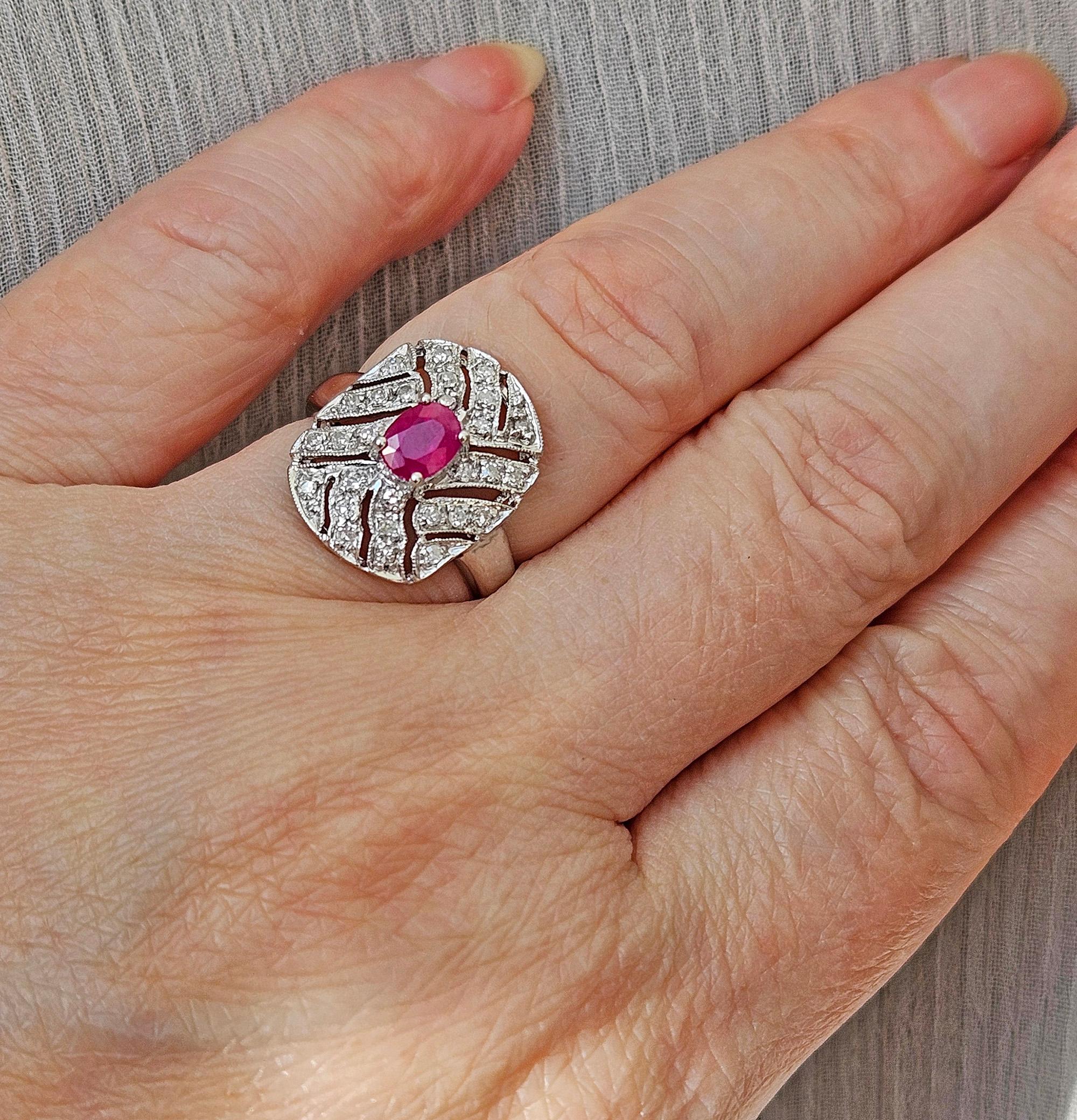 Vintage Art Deco Style 0.75Carat Oval Ruby and Diamond 14k White Gold  Ring For Sale 4