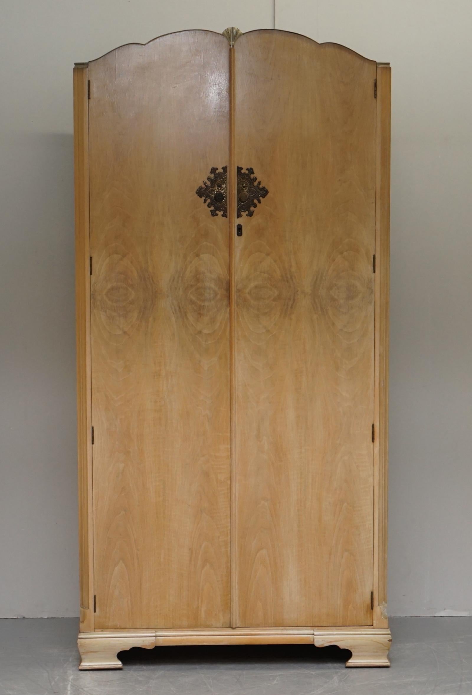 We are delighted to offer this lovely Art Deco style burr light walnut single wardrobe which is part of a suite 

This is as mentioned part of a suite, I have in total a large double wardrobe, a single wardrobe with shelves inside, a dressing