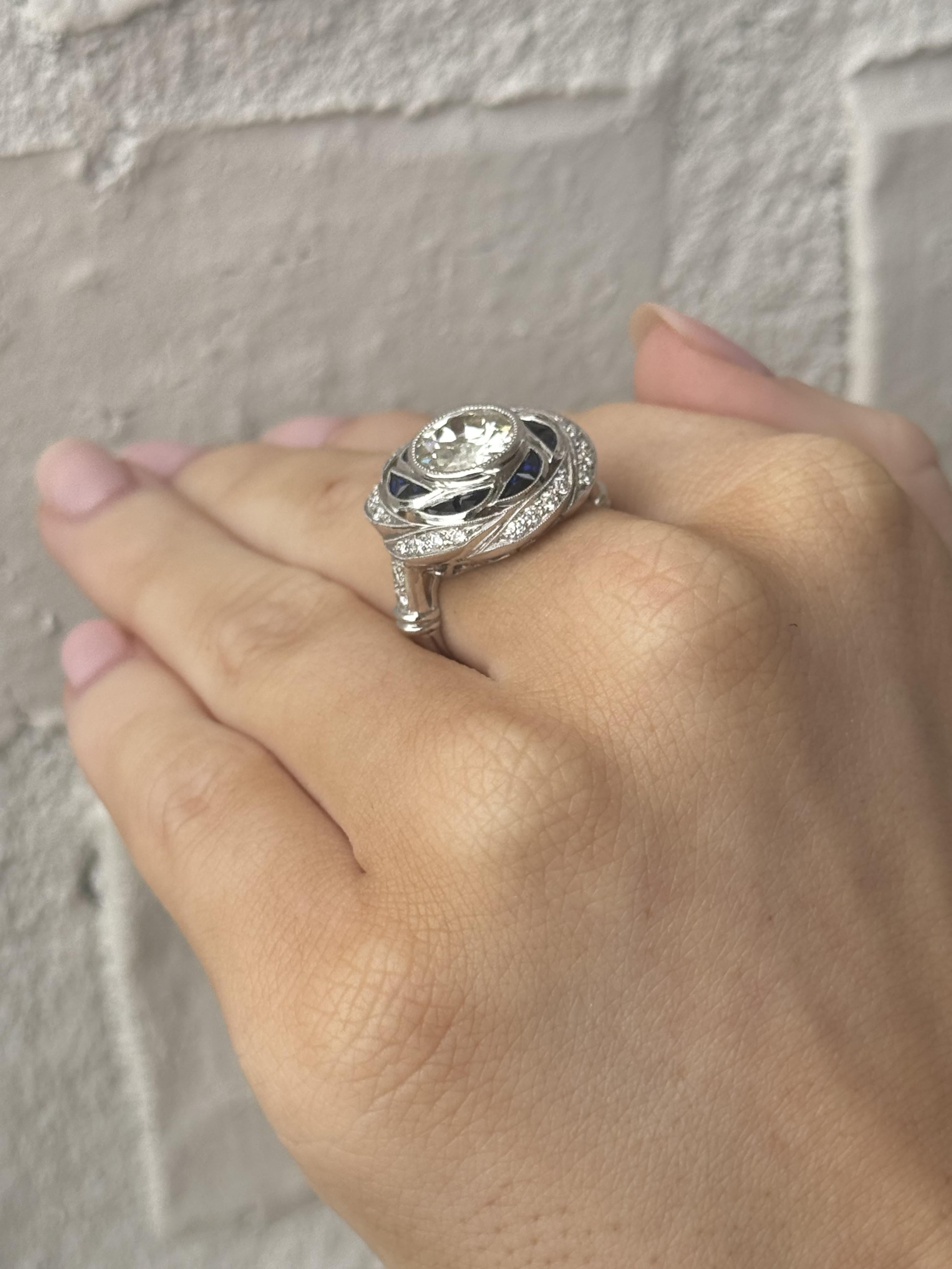Vintage Art Deco Style 2.06 Carat Old European Cut Diamond and Sapphire Ring For Sale 1